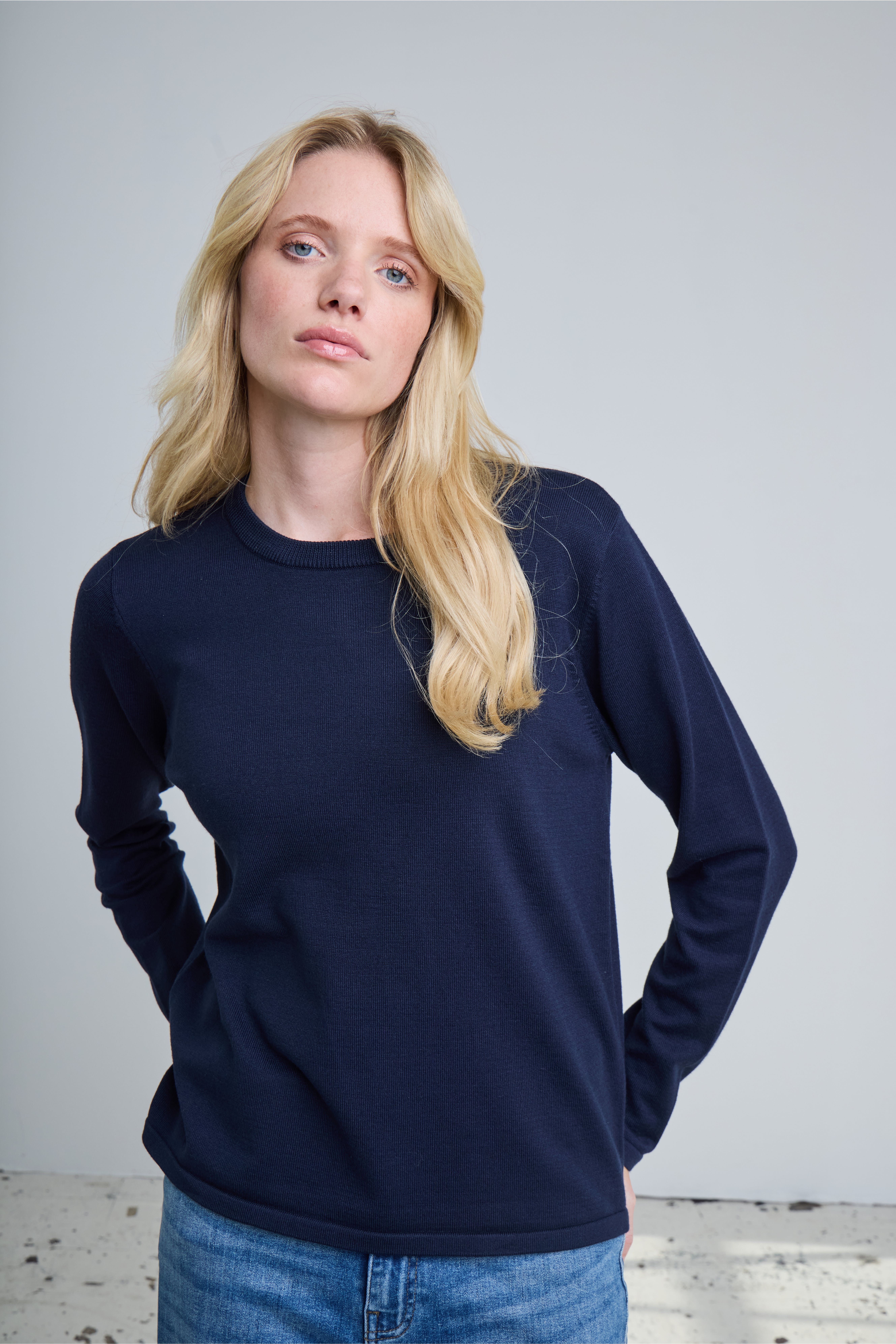 IHLULS O-Neck Pullover LOCATION NONE 20125814-194010