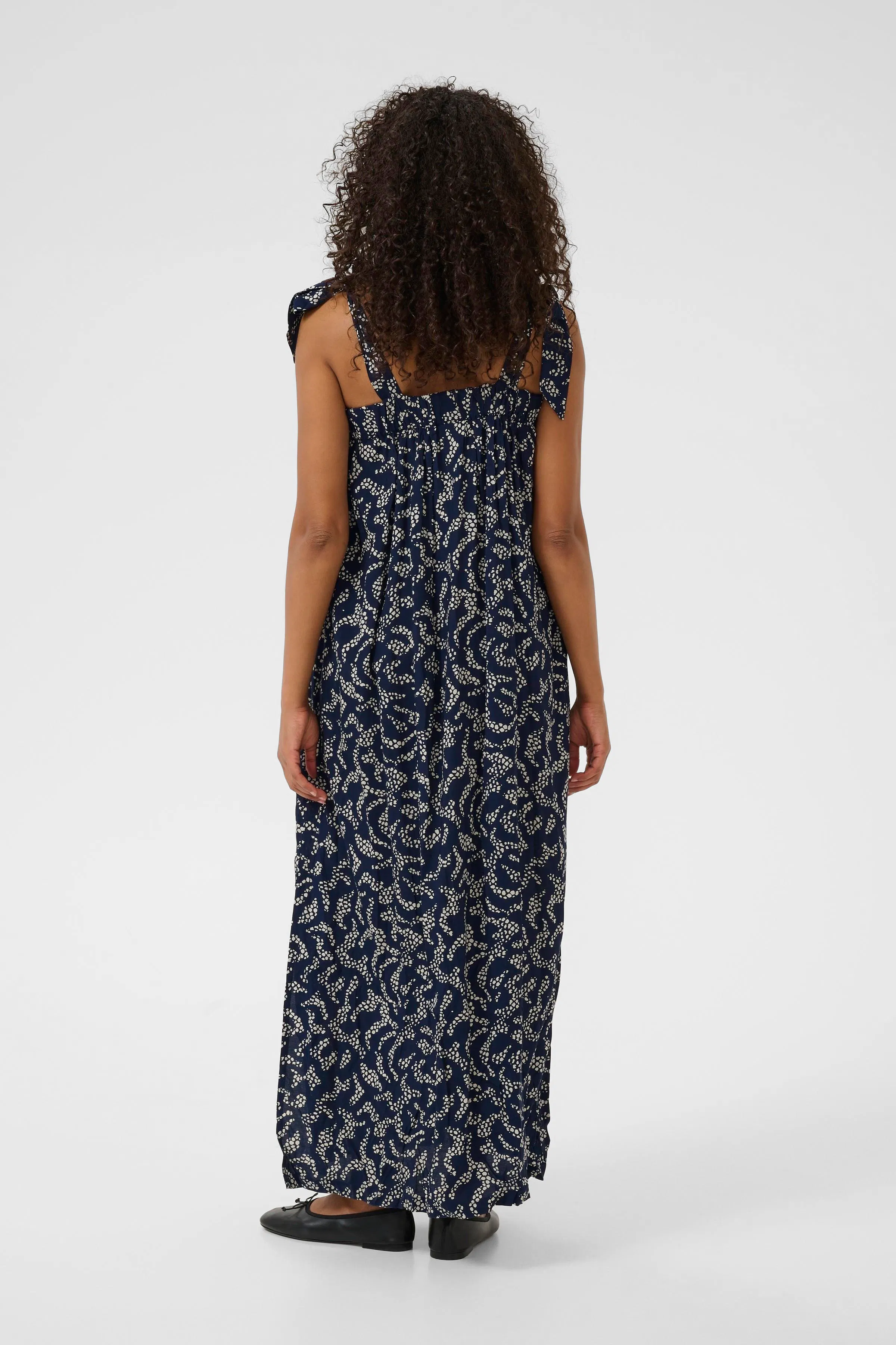 KAbarton Kjole LOOKBOOK BACK 10509912-107419