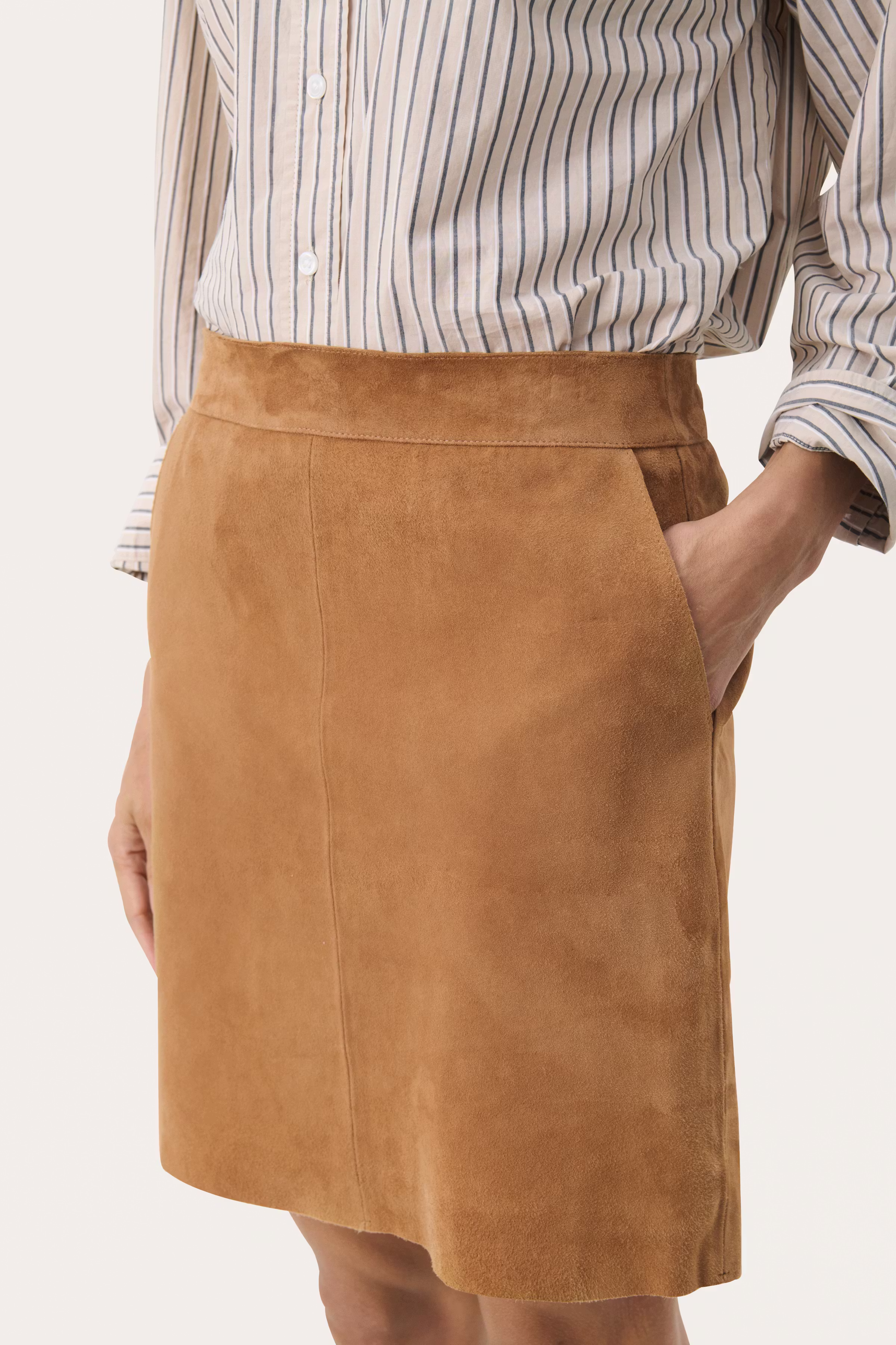 LingsaPW Skjørt LOOKBOOK DETAIL 30309351-181029