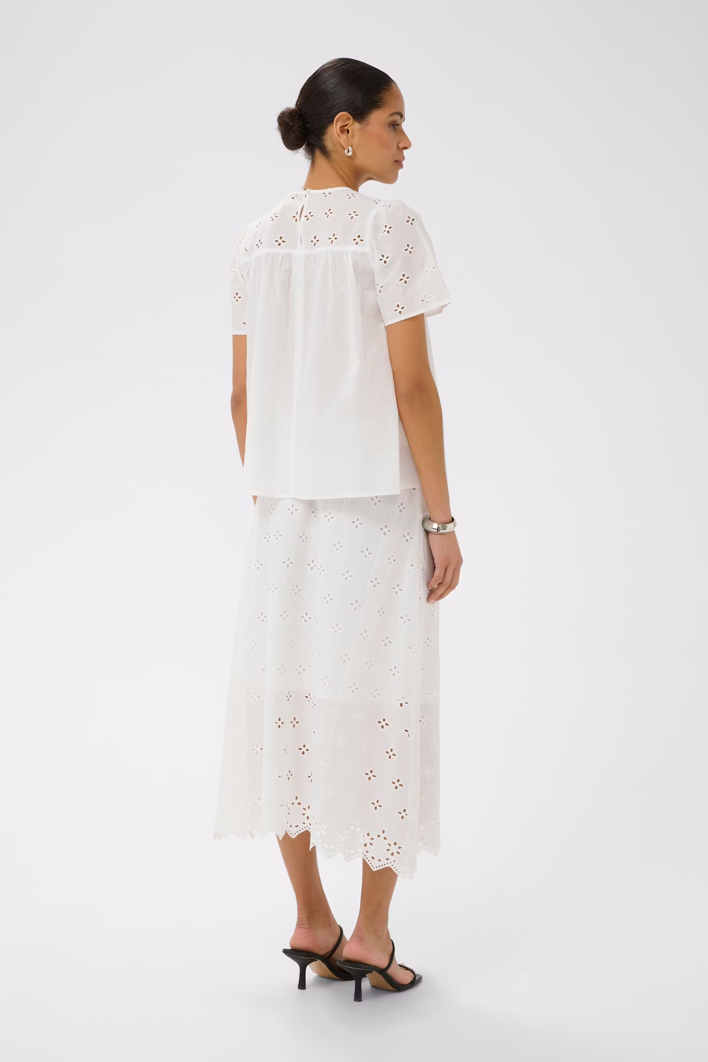 KAmolly Bluse LOOKBOOK BACK 10512288-110602