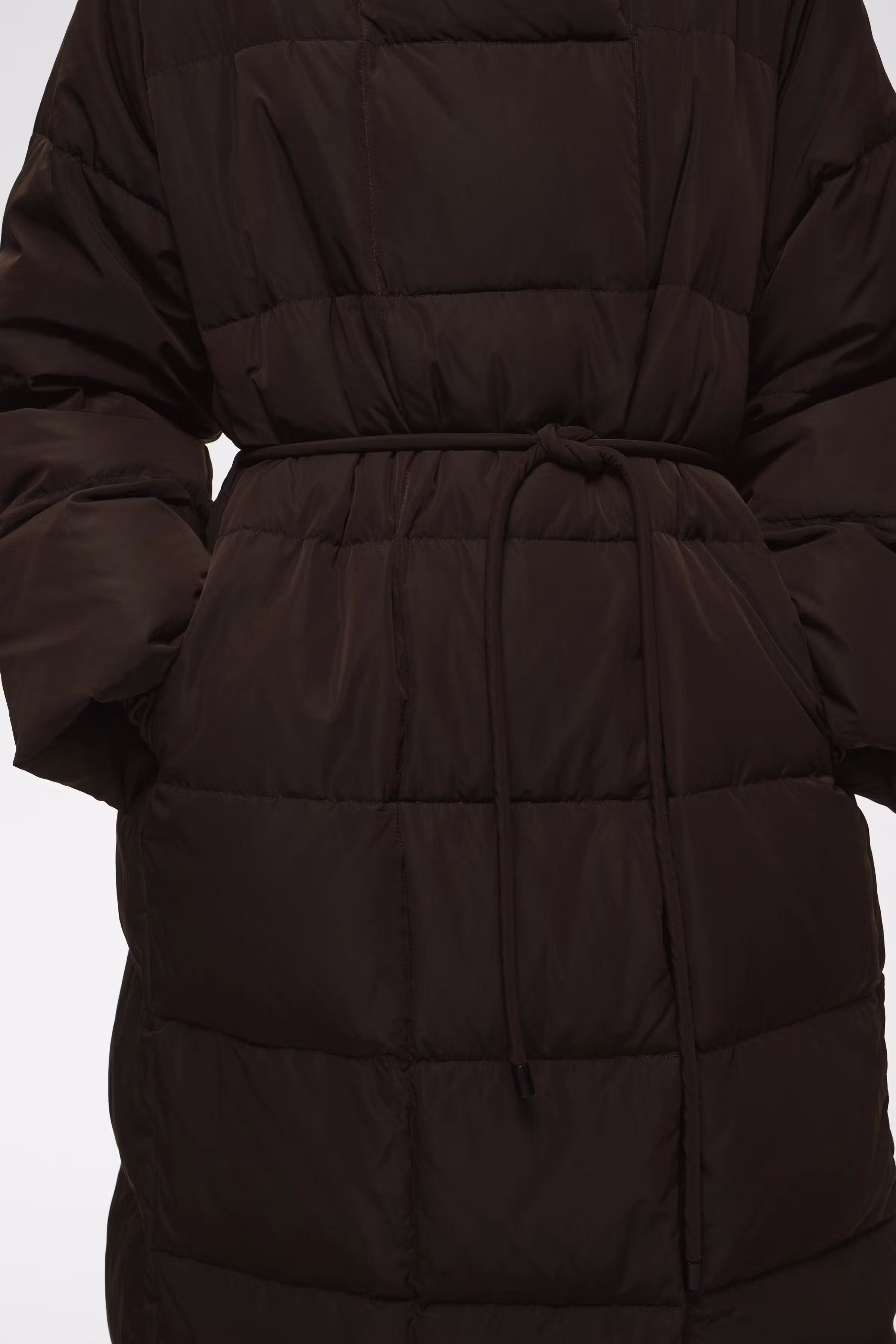 Zinea Outerwear LOOKBOOK DETAIL 30111367-191109