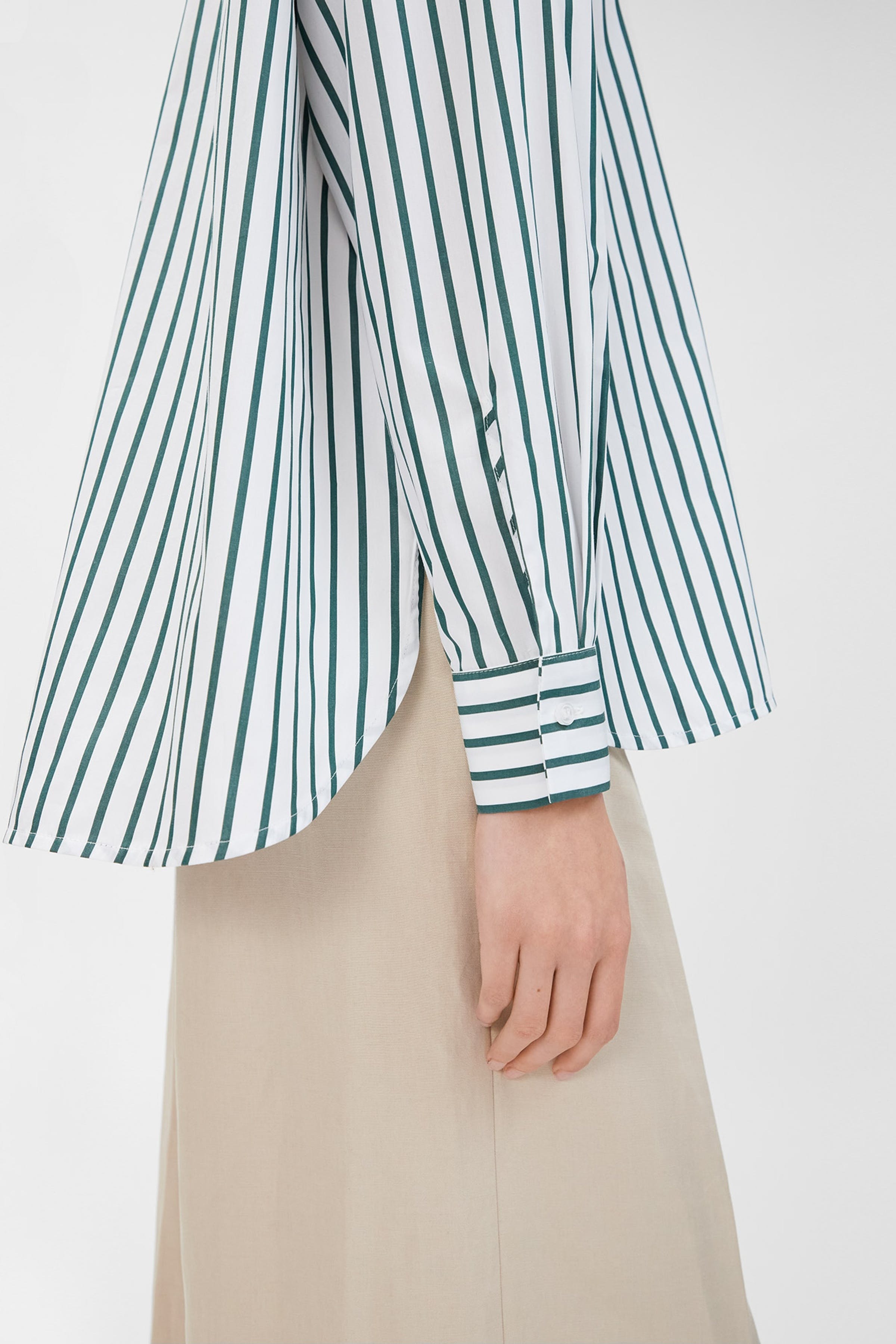 BETHANY Blouse LOOKBOOK DETAIL 30600218-MC2100