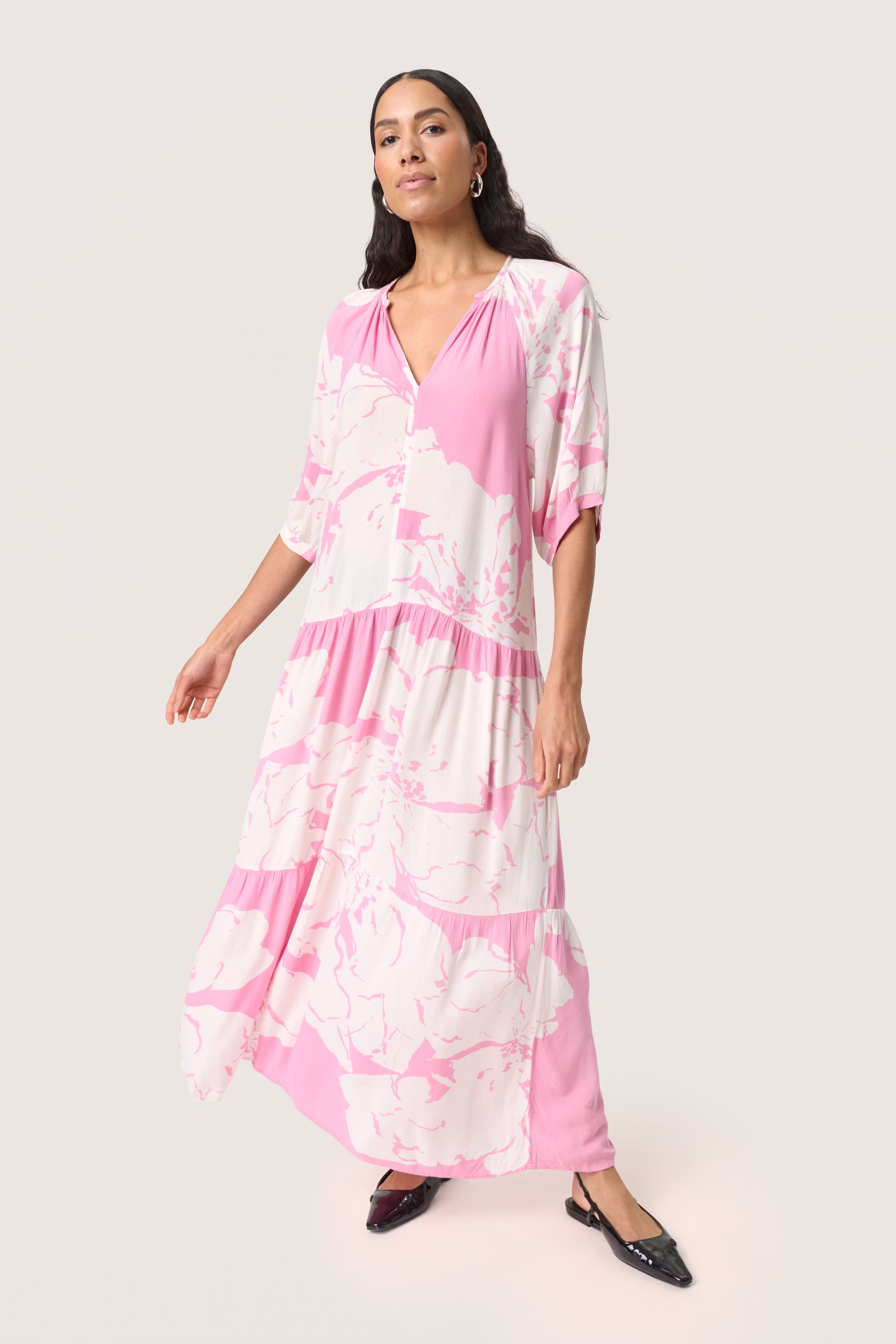 SLZaya Jurk LOOKBOOK FRONT 30405981-303722