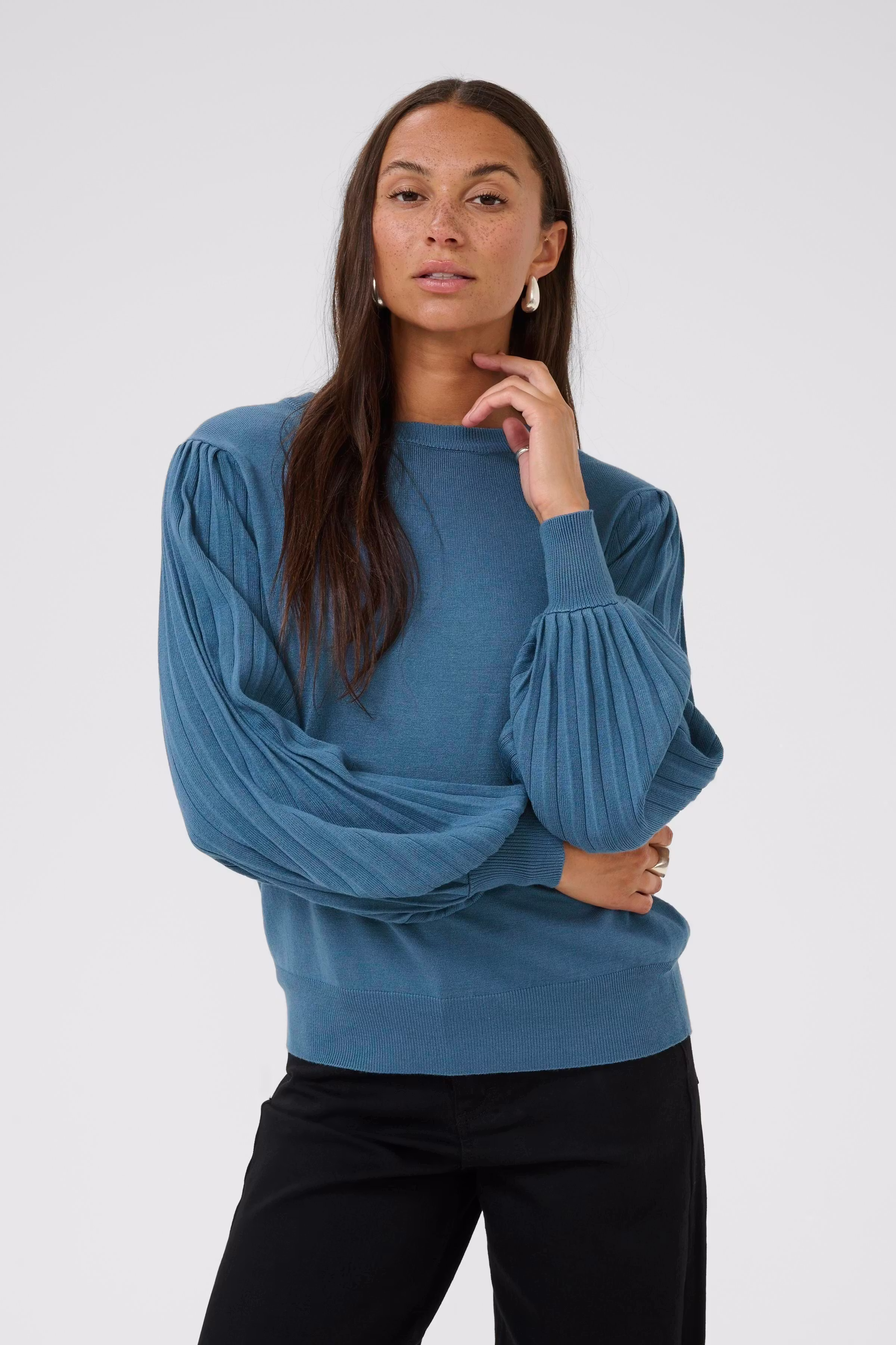 KAlone Pullover LOOKBOOK FRONT 10507905-184028