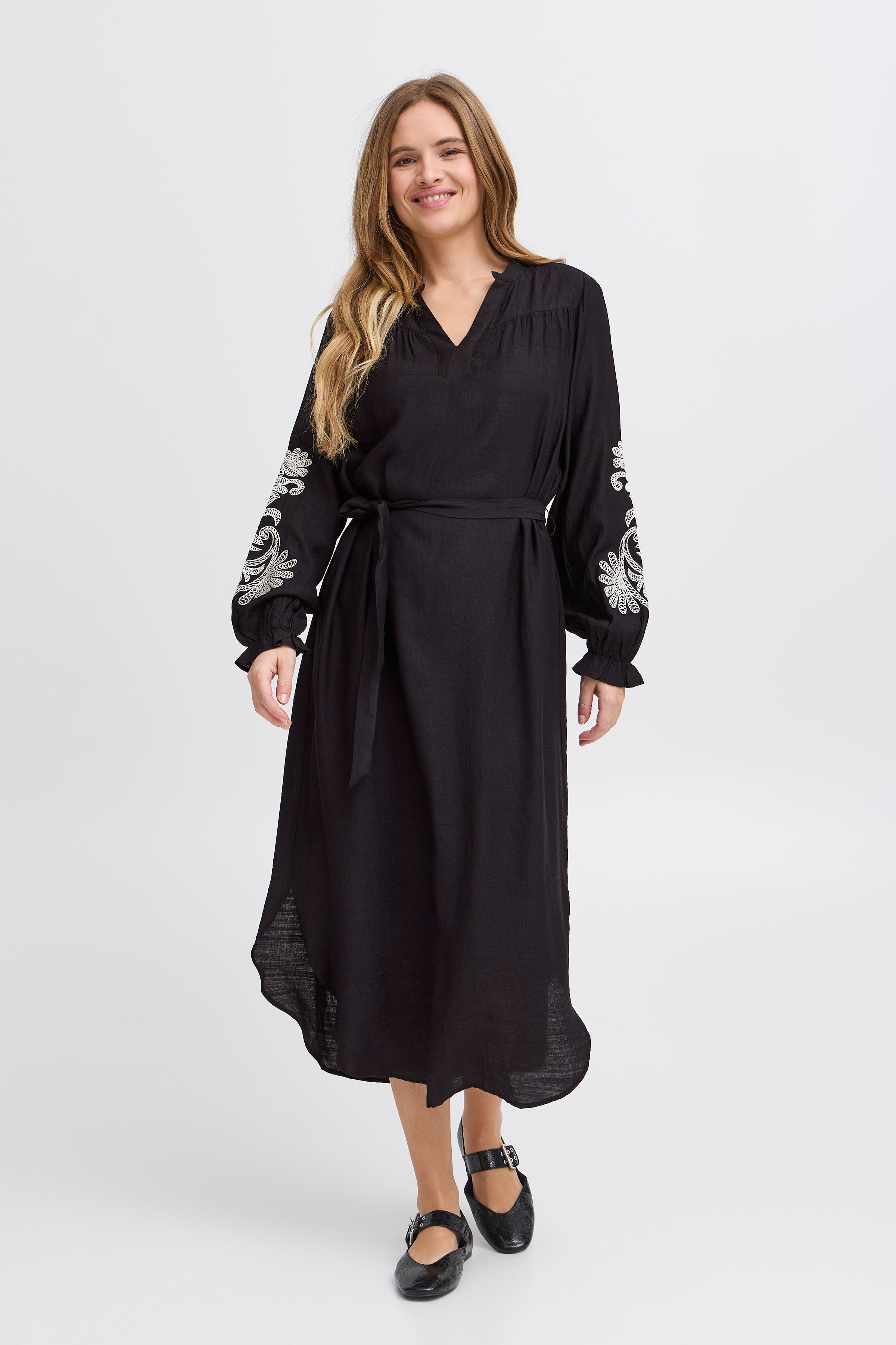 PZROSELIN Klänning LOOKBOOK FRONT 50208737-193911