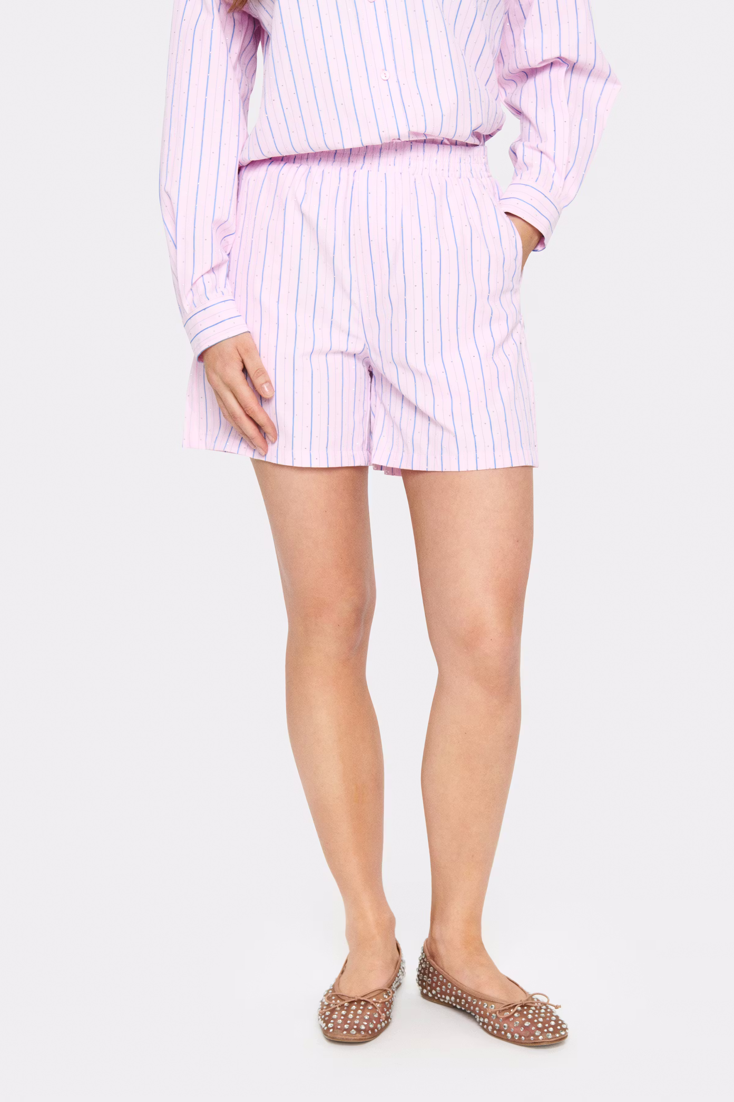 KeelySZ Shorts LOOKBOOK FRONT 30514485-304205