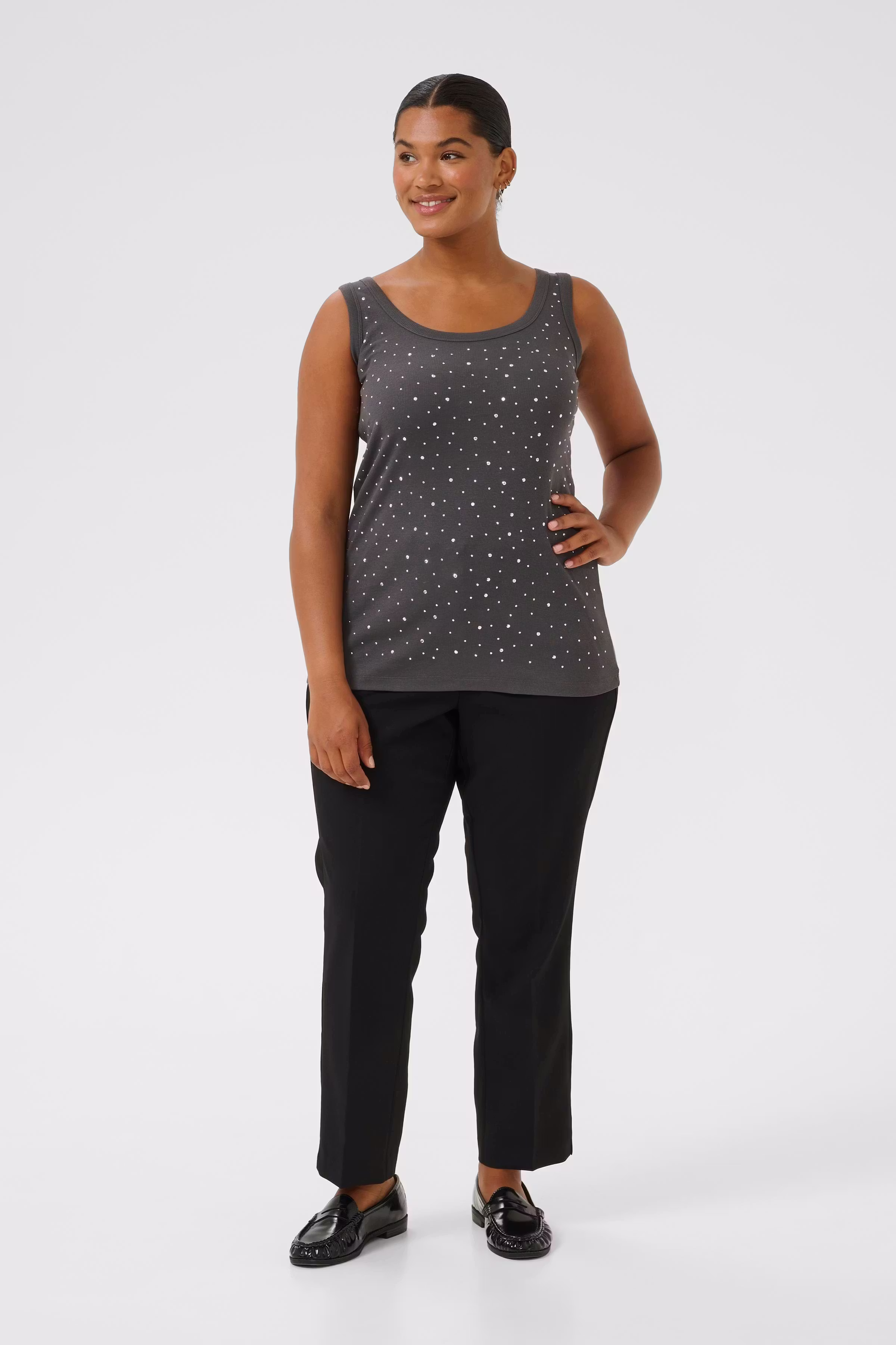 KCcarina Top LOOKBOOK FRONT 10583638-190205