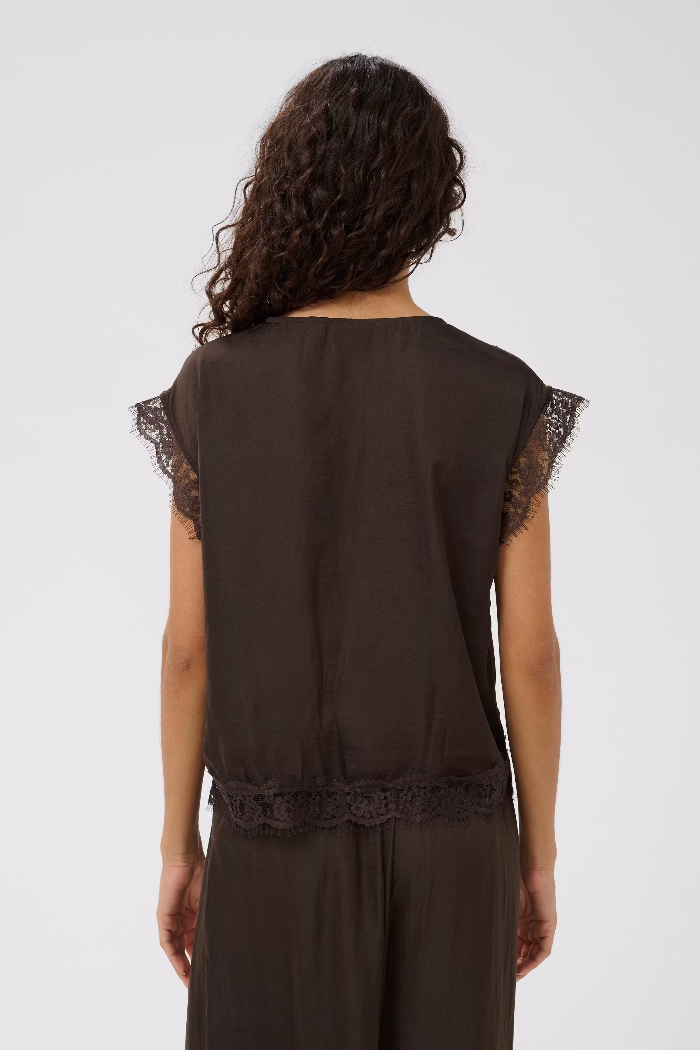 PigaoSZ LOOKBOOK BACK 30515698-191016