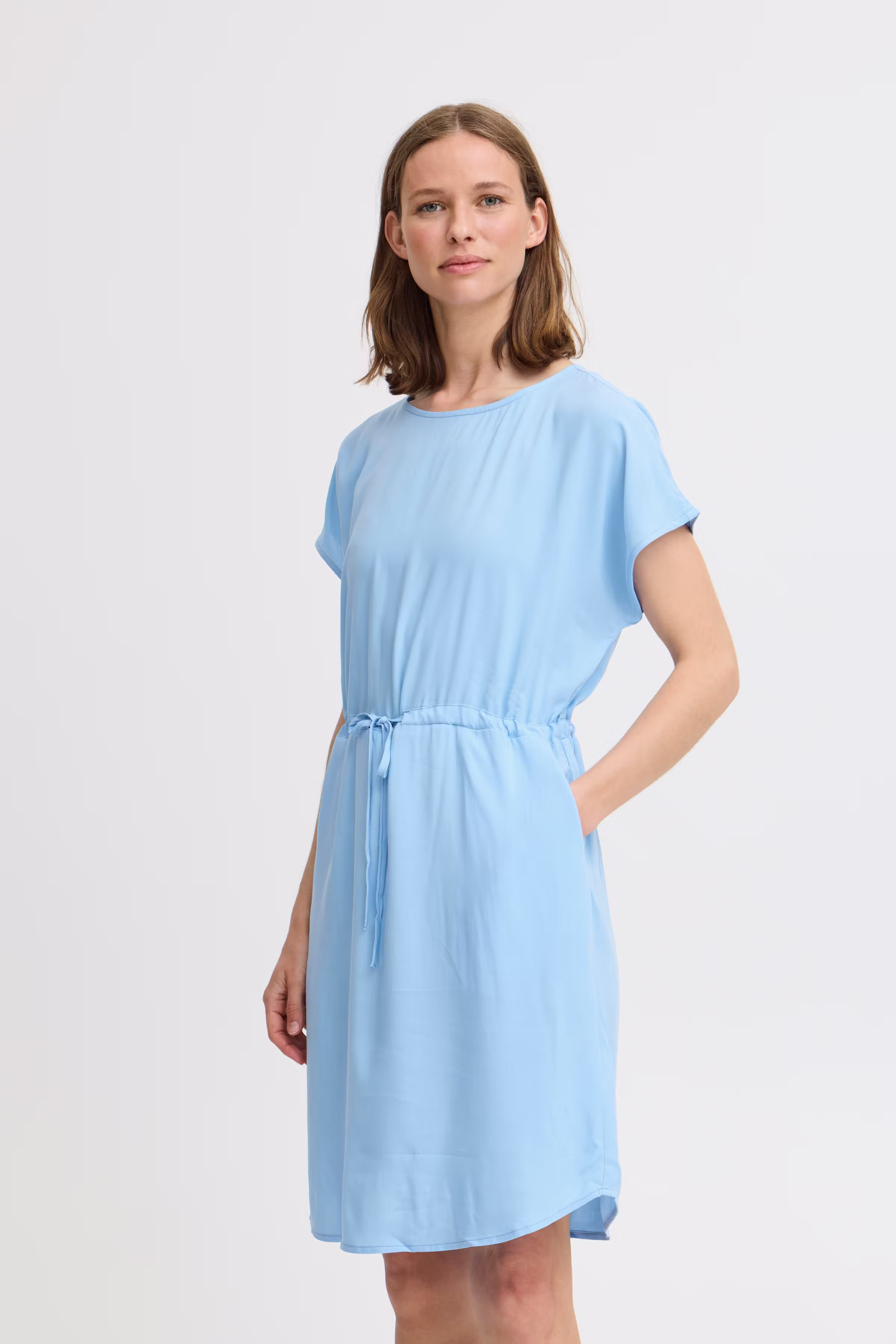 BYMMJOELLA Kjole LOOKBOOK FRONT 20811226-164132