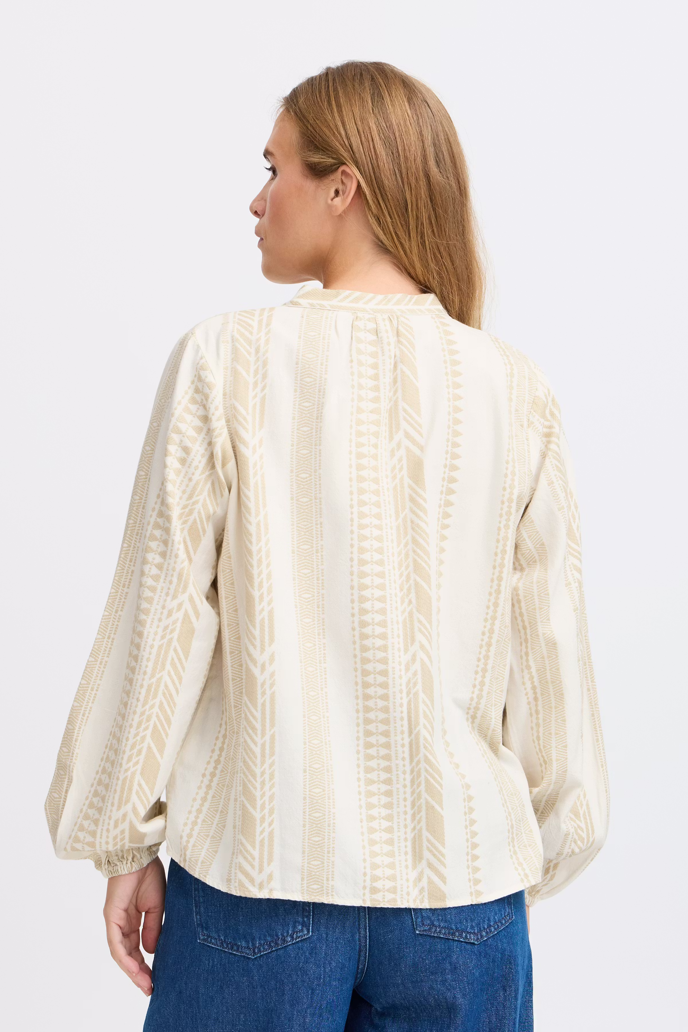 PZTIONA blouse LOOKBOOK BACK 50208599-110105