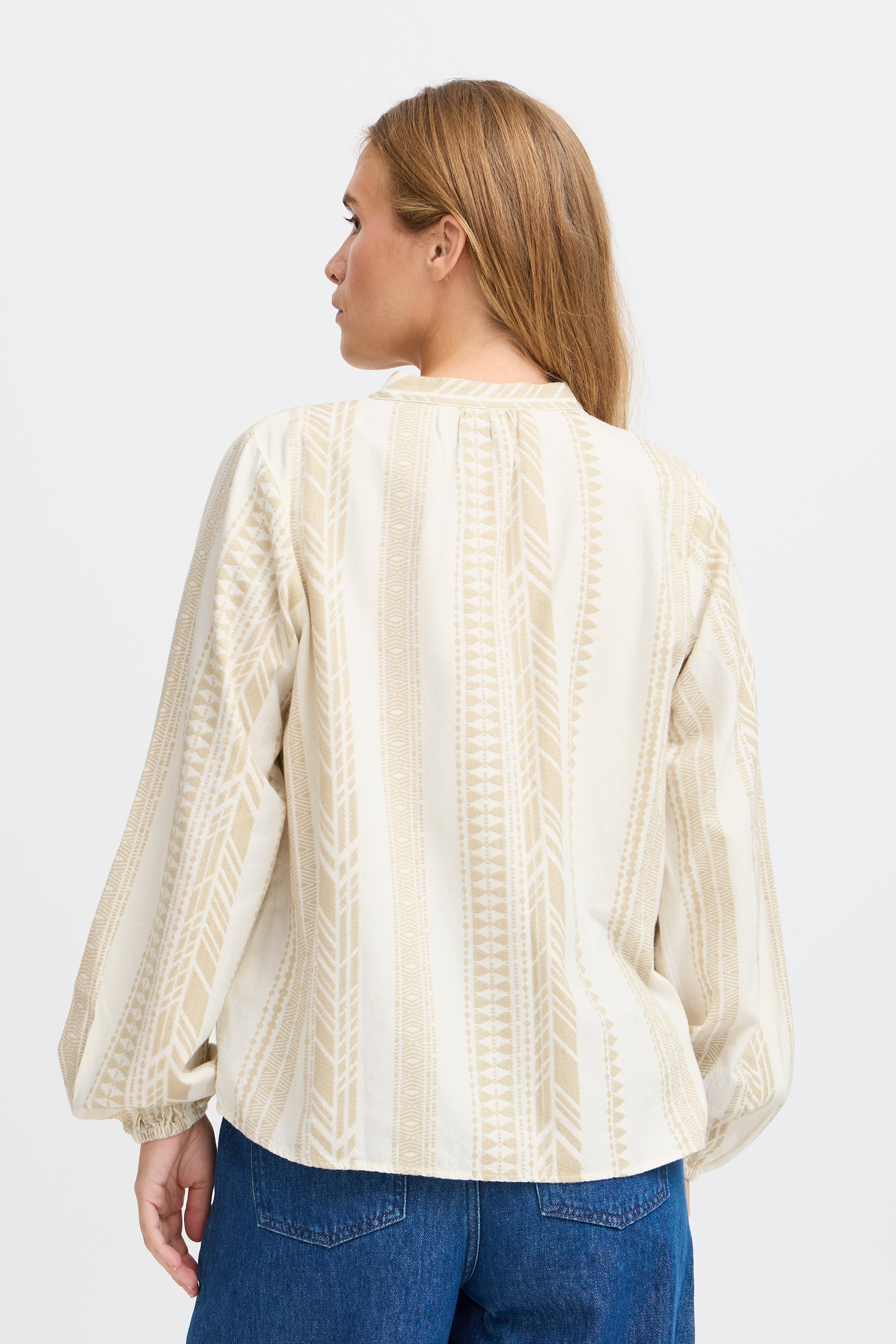 PZTIONA blouse LOOKBOOK BACK 50208599-110105