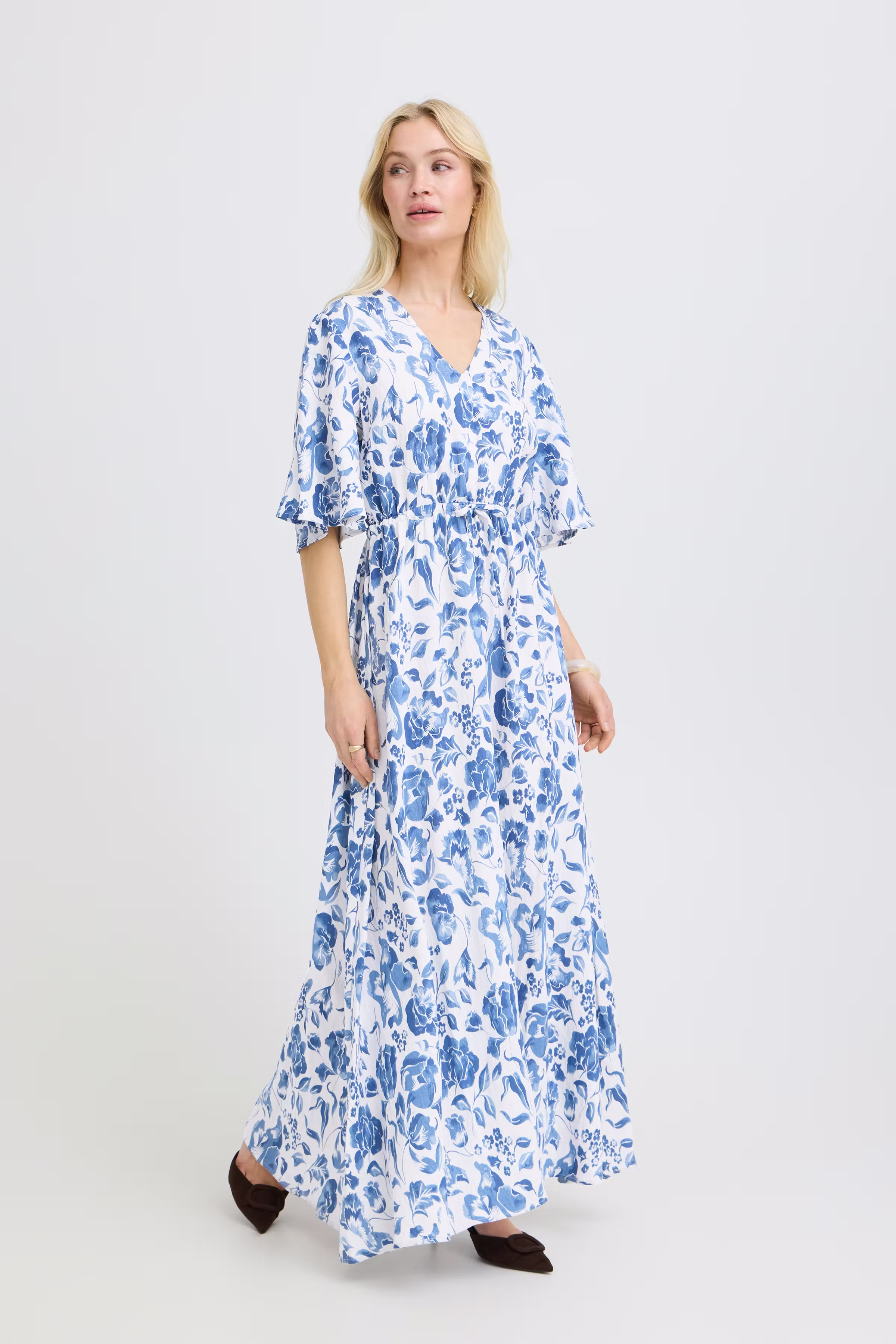 BYILIAN Kjole LOOKBOOK FRONT 20819701-900014158