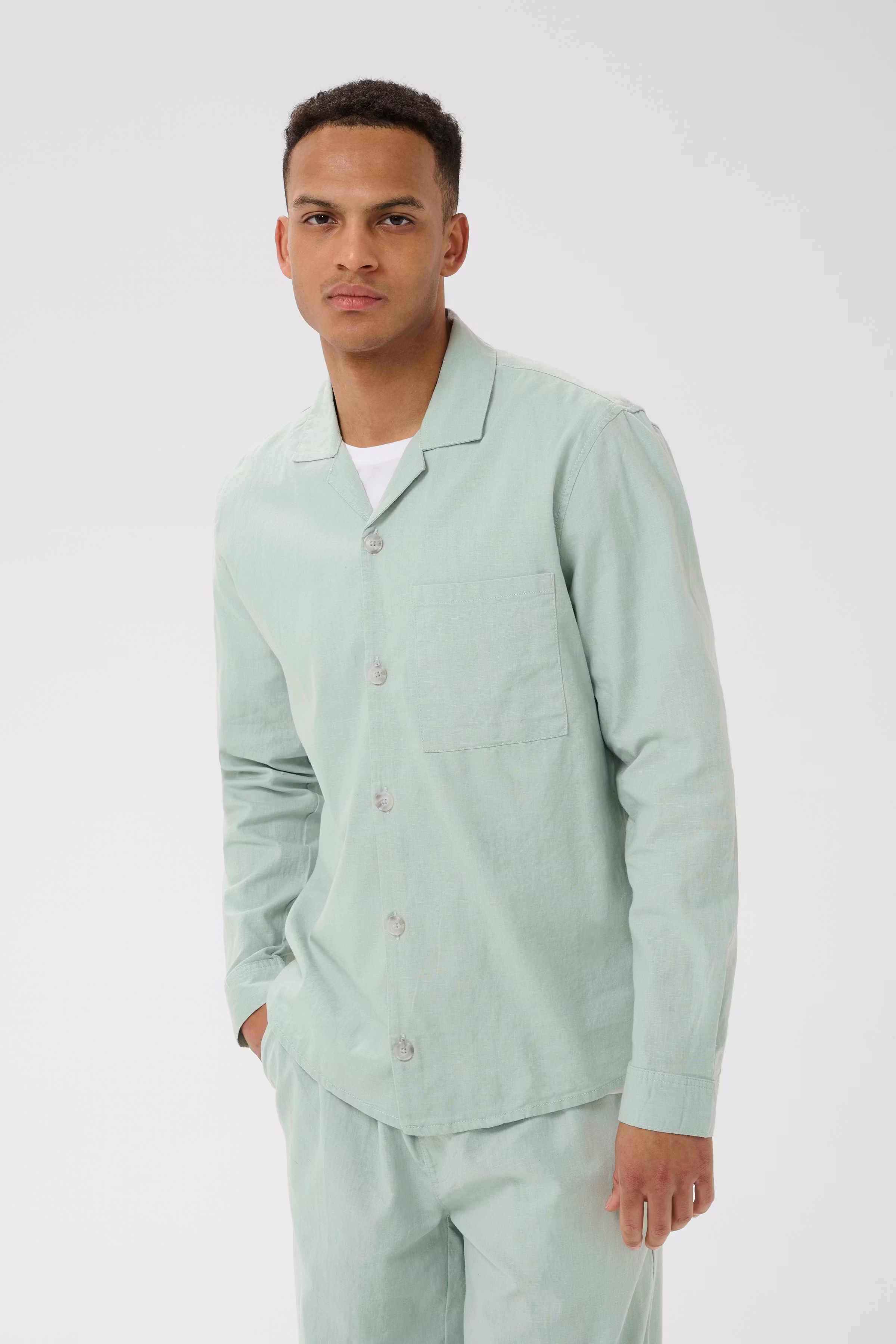 MAbarto linen shirt LOOKBOOK FRONT 30207435-155205