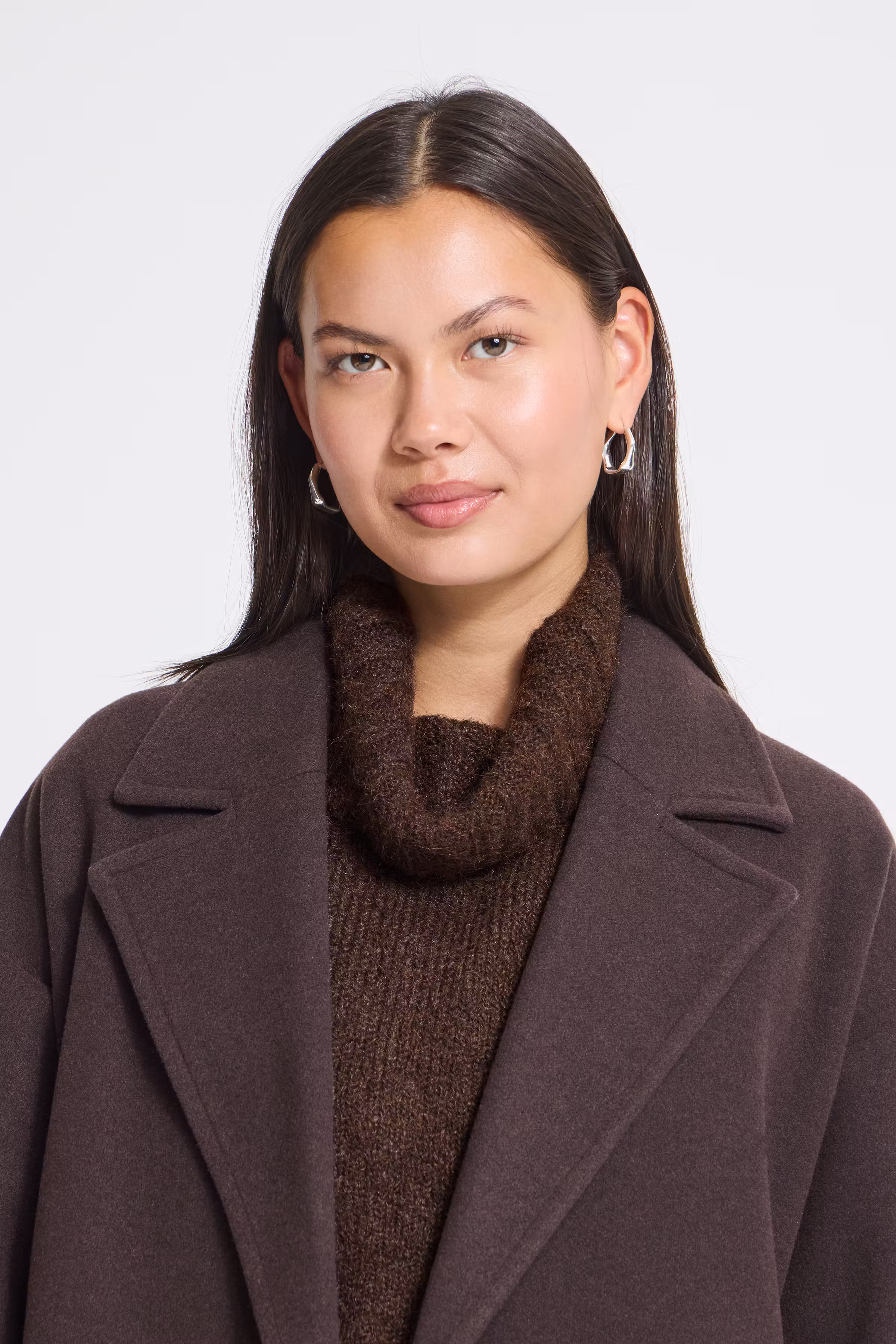 IANALA Poncho LOOKBOOK FRONT 20126885-191331