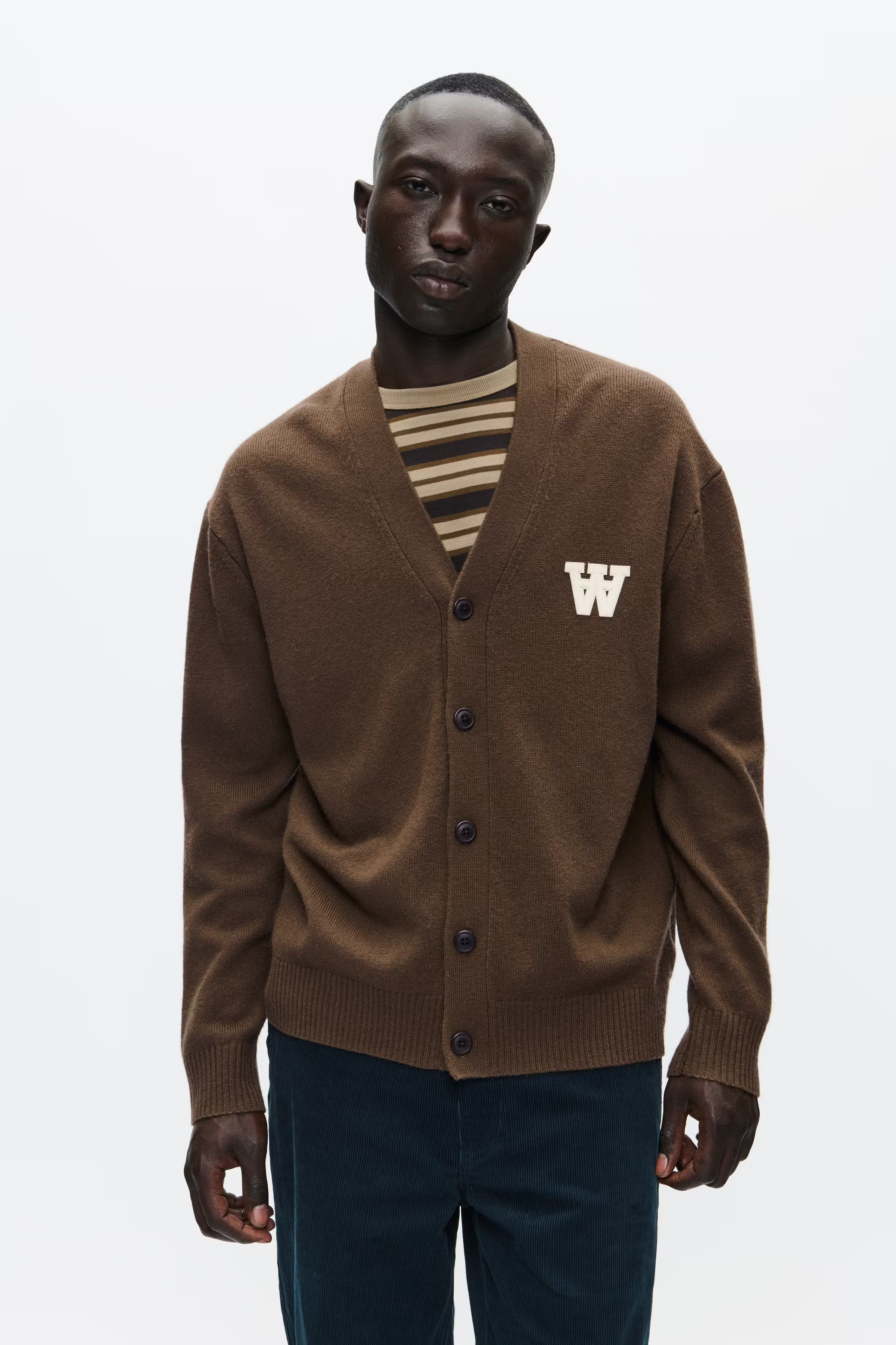 WWTay Cardigan LOOKBOOK FRONT 30251648-190815