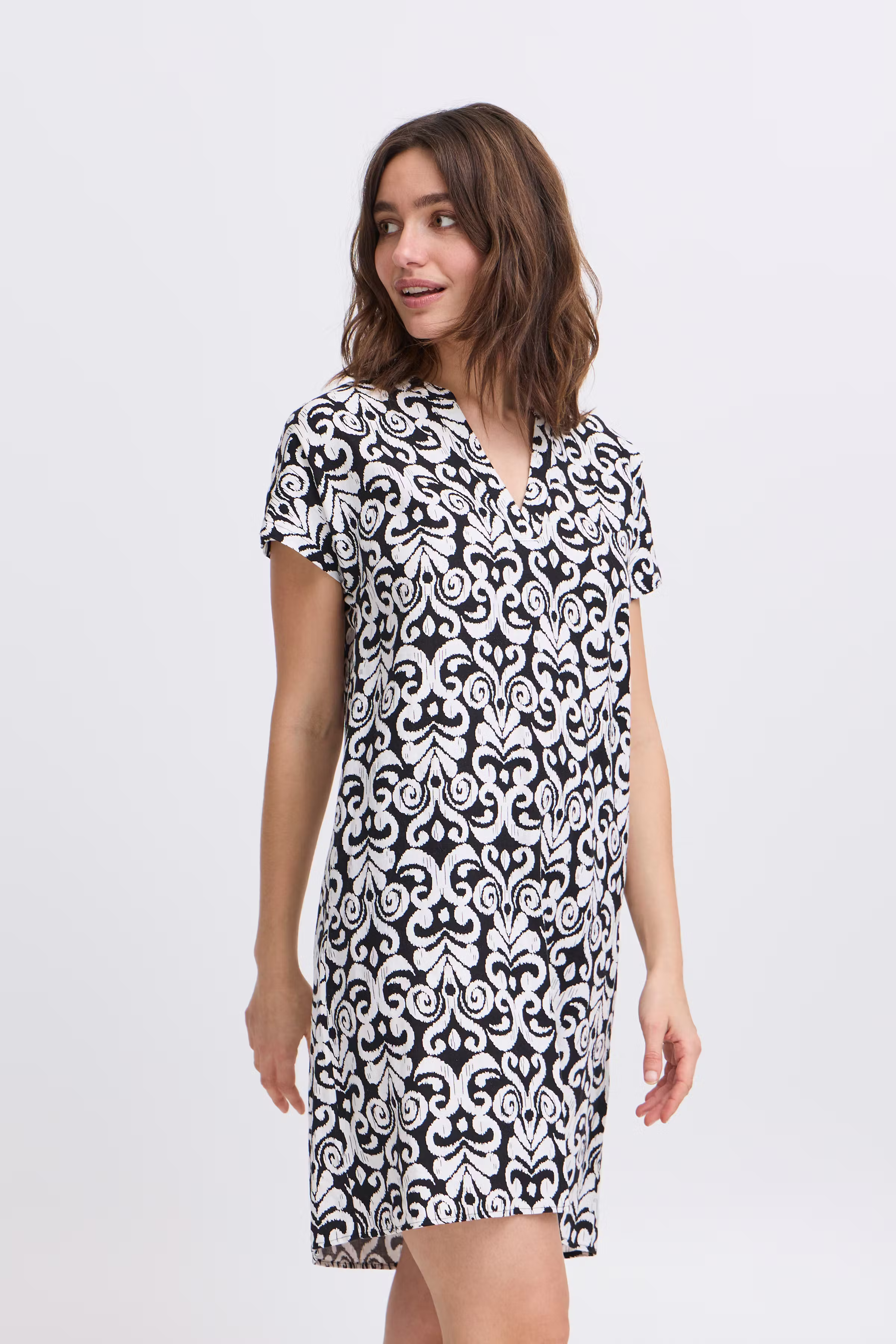 BYFALAKKA Dress LOOKBOOK FRONT 20811336-204544