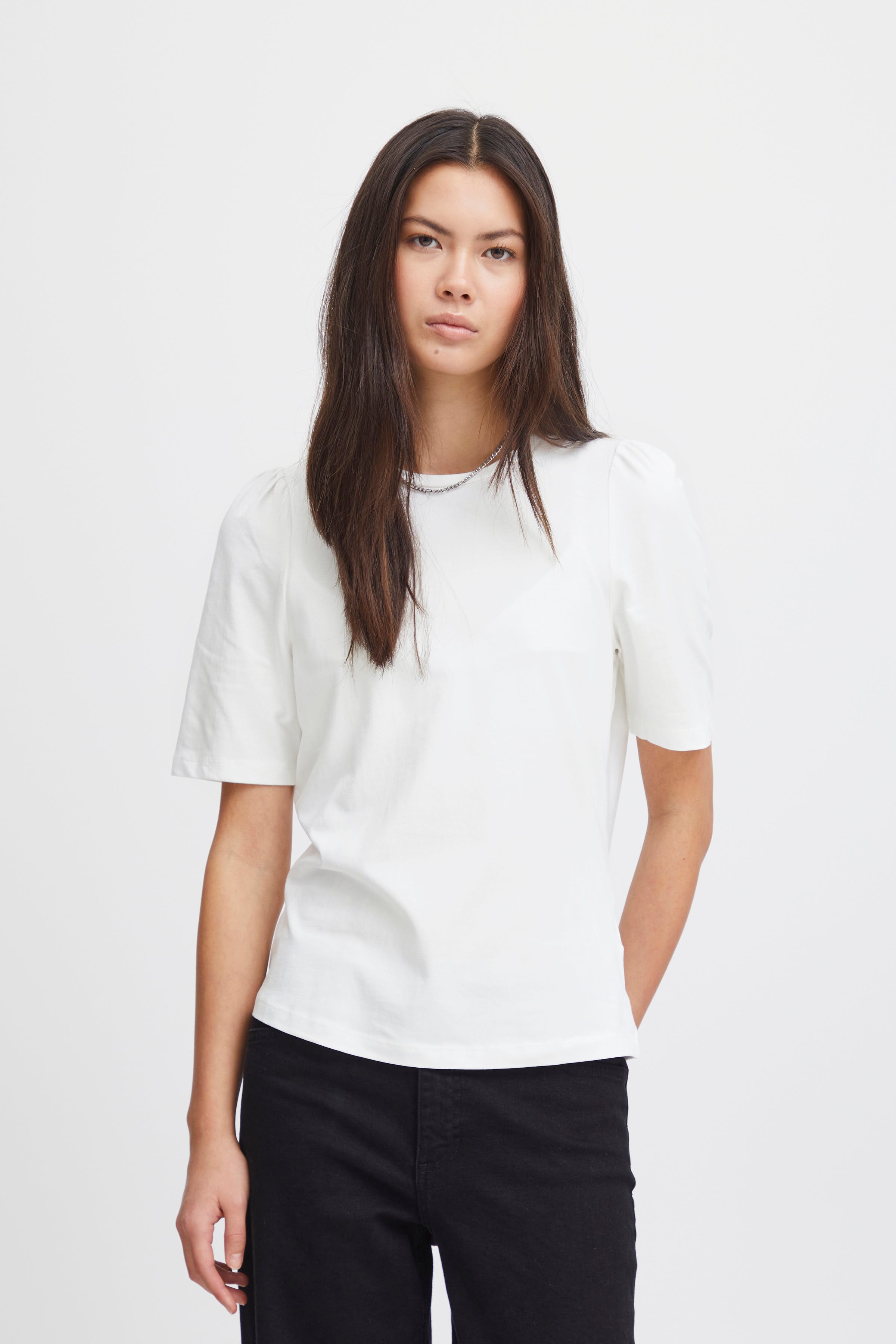 IHLILVINA T-shirt LOOKBOOK FRONT 20120325-114201