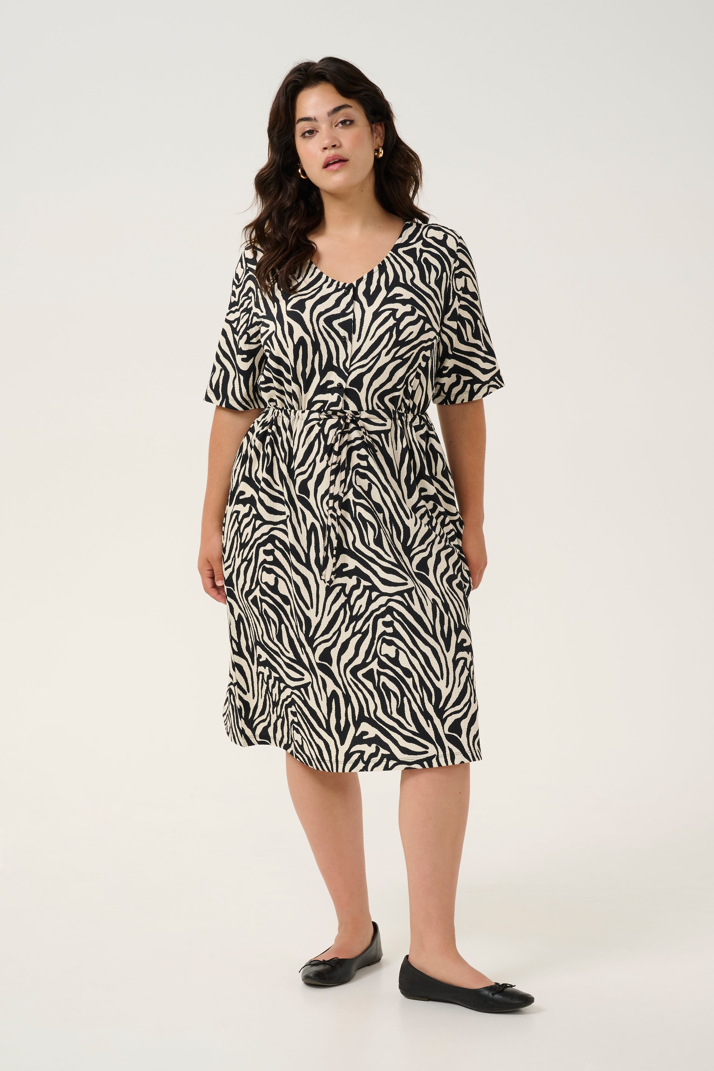 KCherdis Dress LOOKBOOK FRONT 10582929-106502