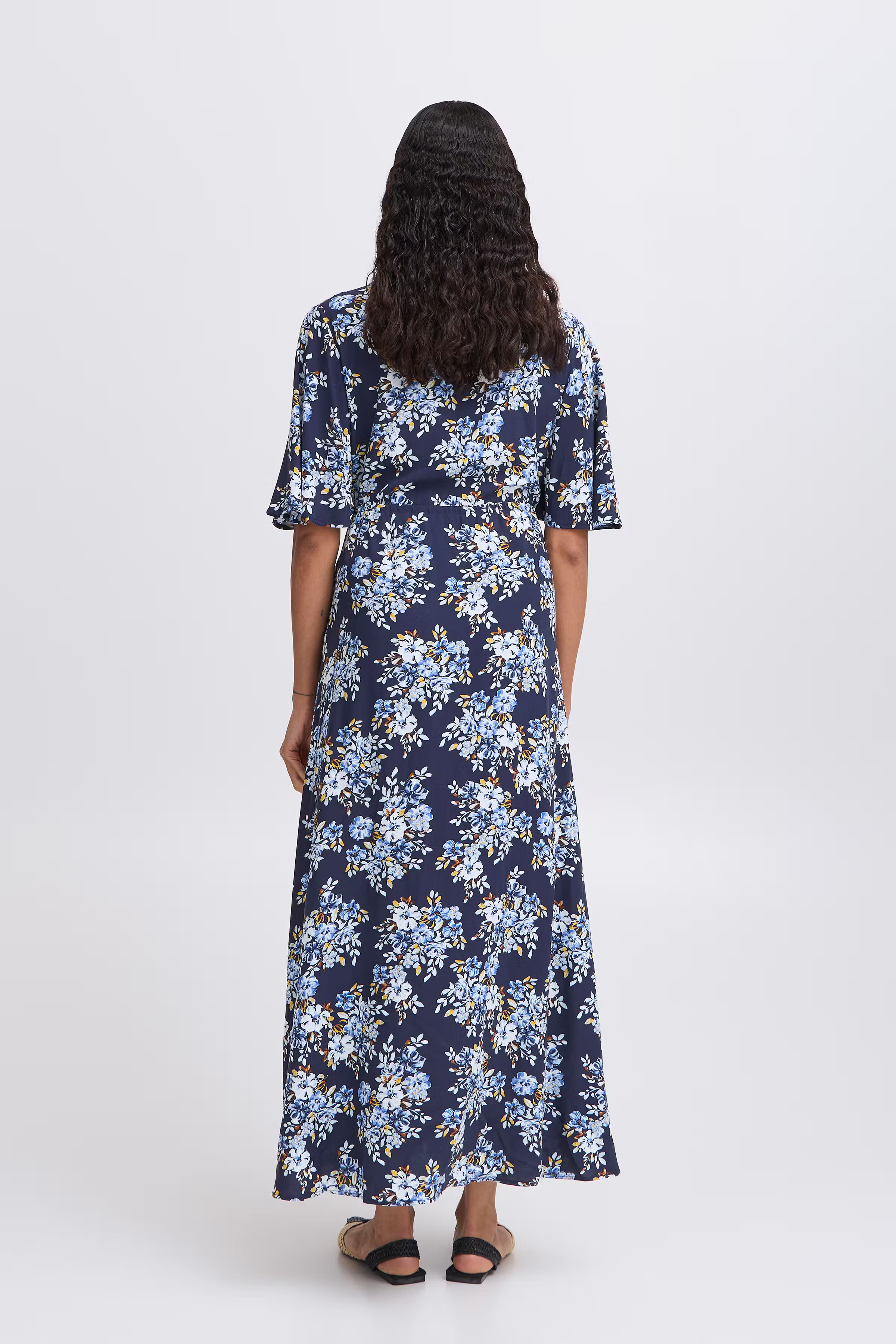 BYMMJOELLA Kjole LOOKBOOK BACK 20816532-204600