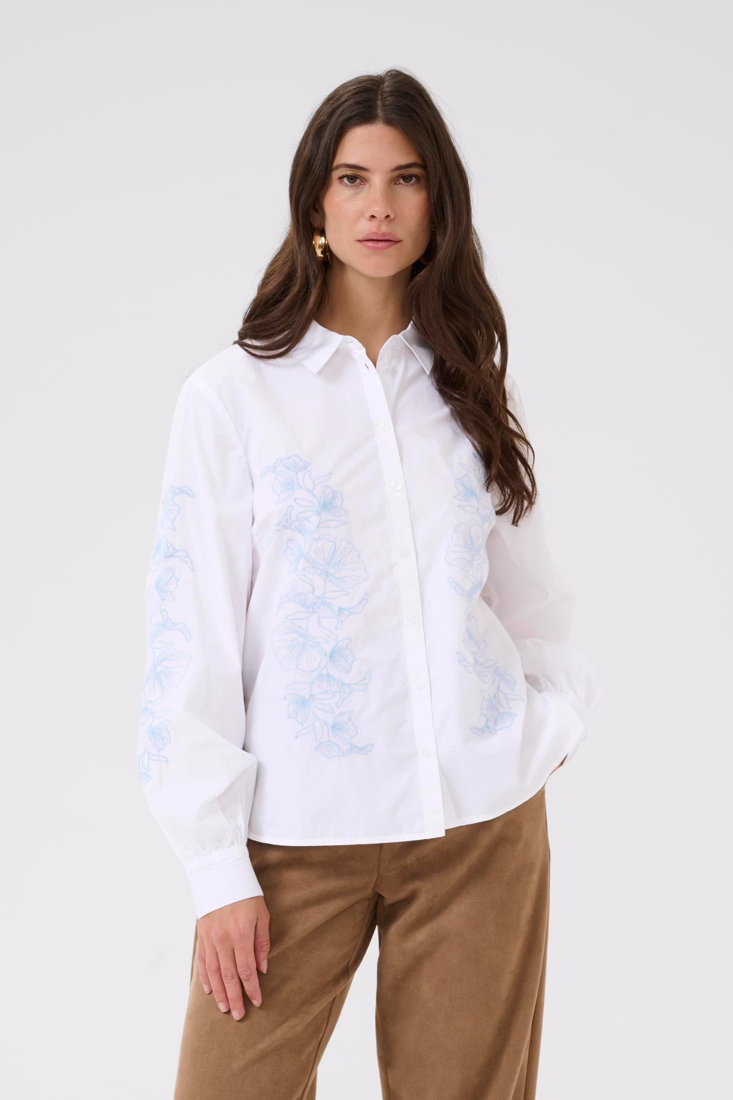 CRJolene Shirt LOOKBOOK FRONT 10614601-110602