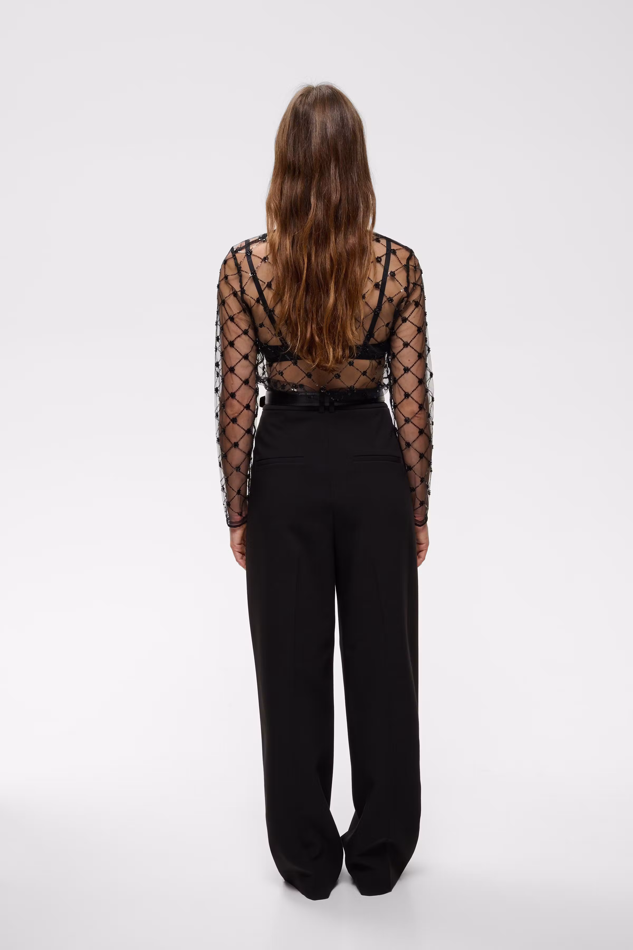 LuccieIW Blouse LOOKBOOK BACK 30111406-194008