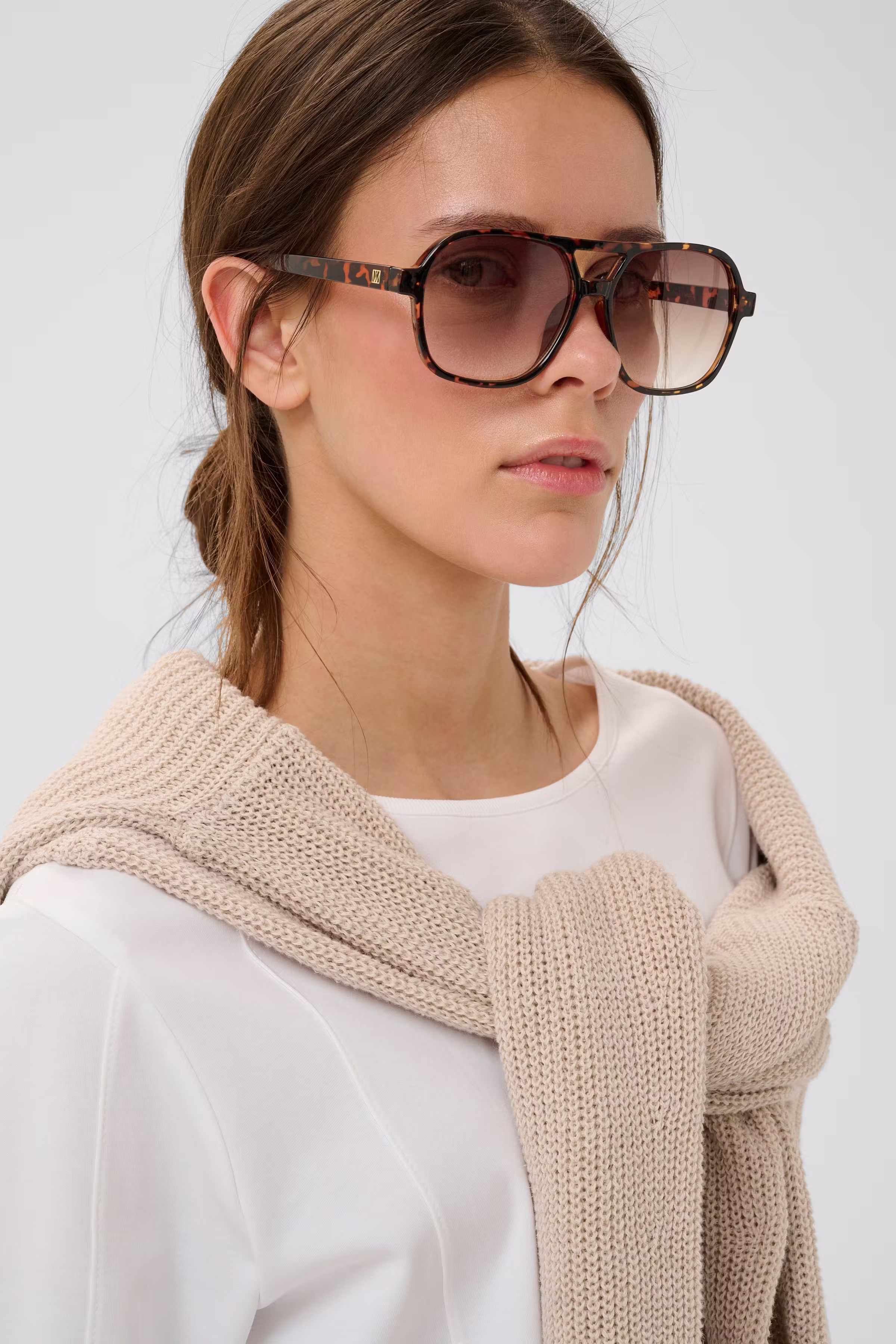 BELGIEIW Solbriller LOOKBOOK DETAIL 30112312-303704