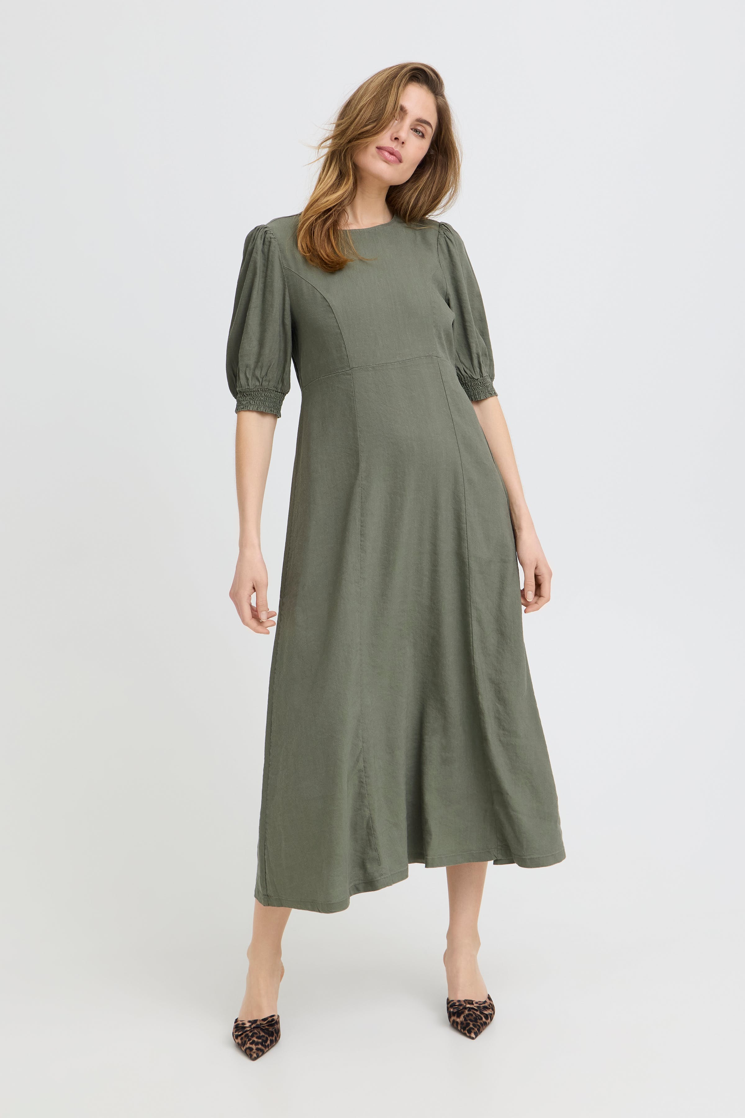 PZLUCA Kjole LOOKBOOK FRONT 50210429-180312