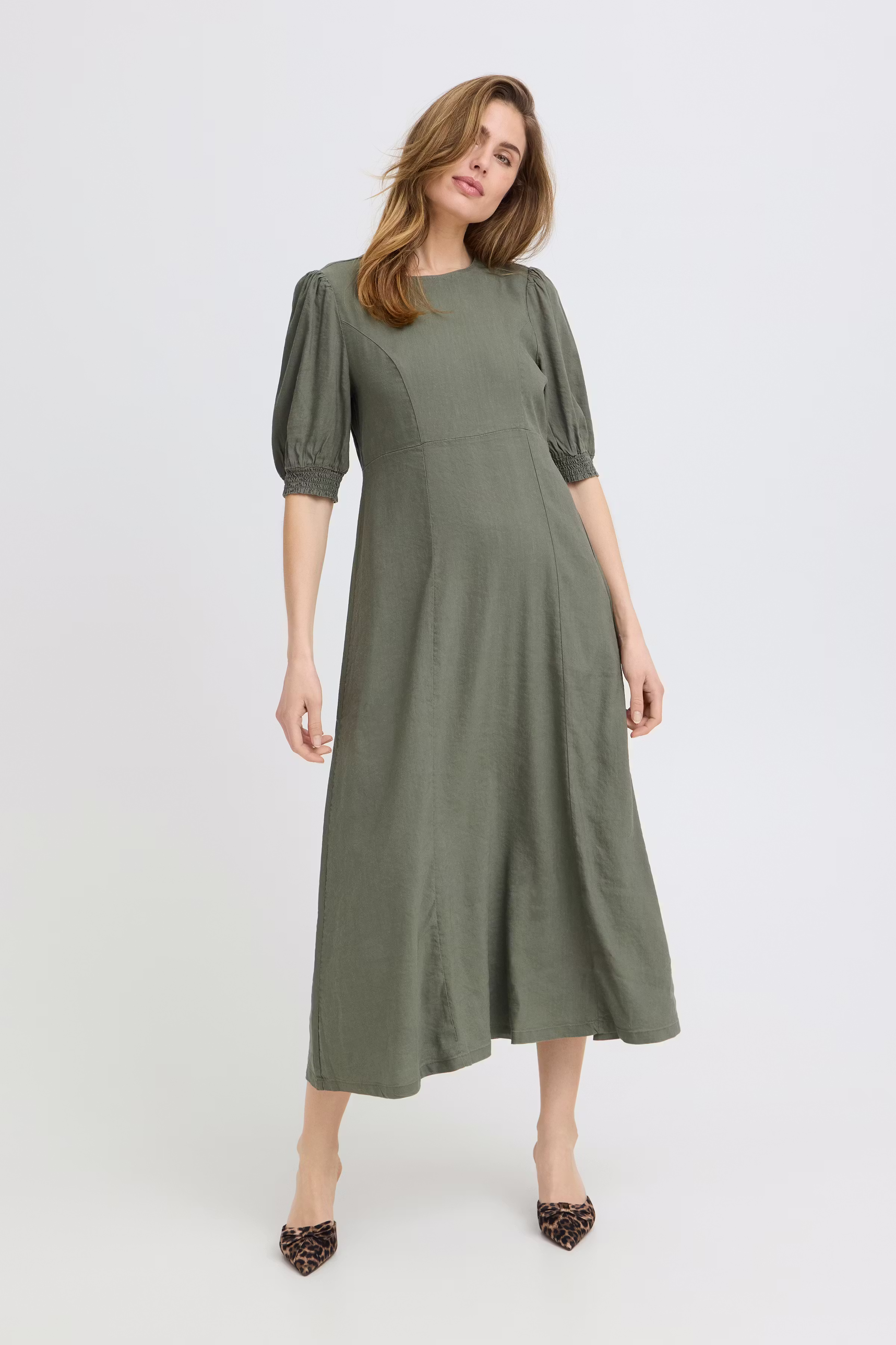 PZLUCA Kjole LOOKBOOK FRONT 50210429-180312