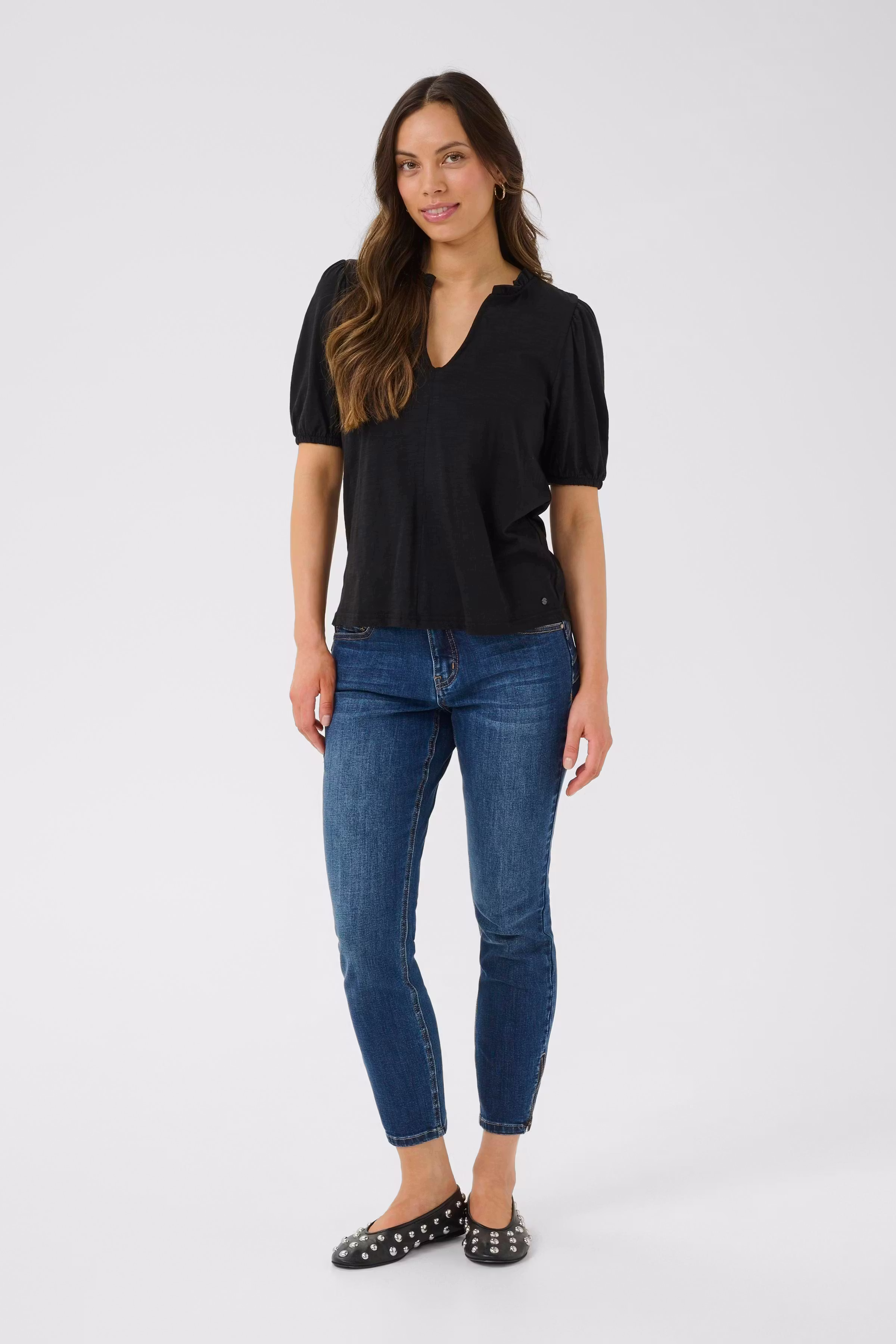 CRJanny T-shirt LOOKBOOK FRONT 10613957-100120