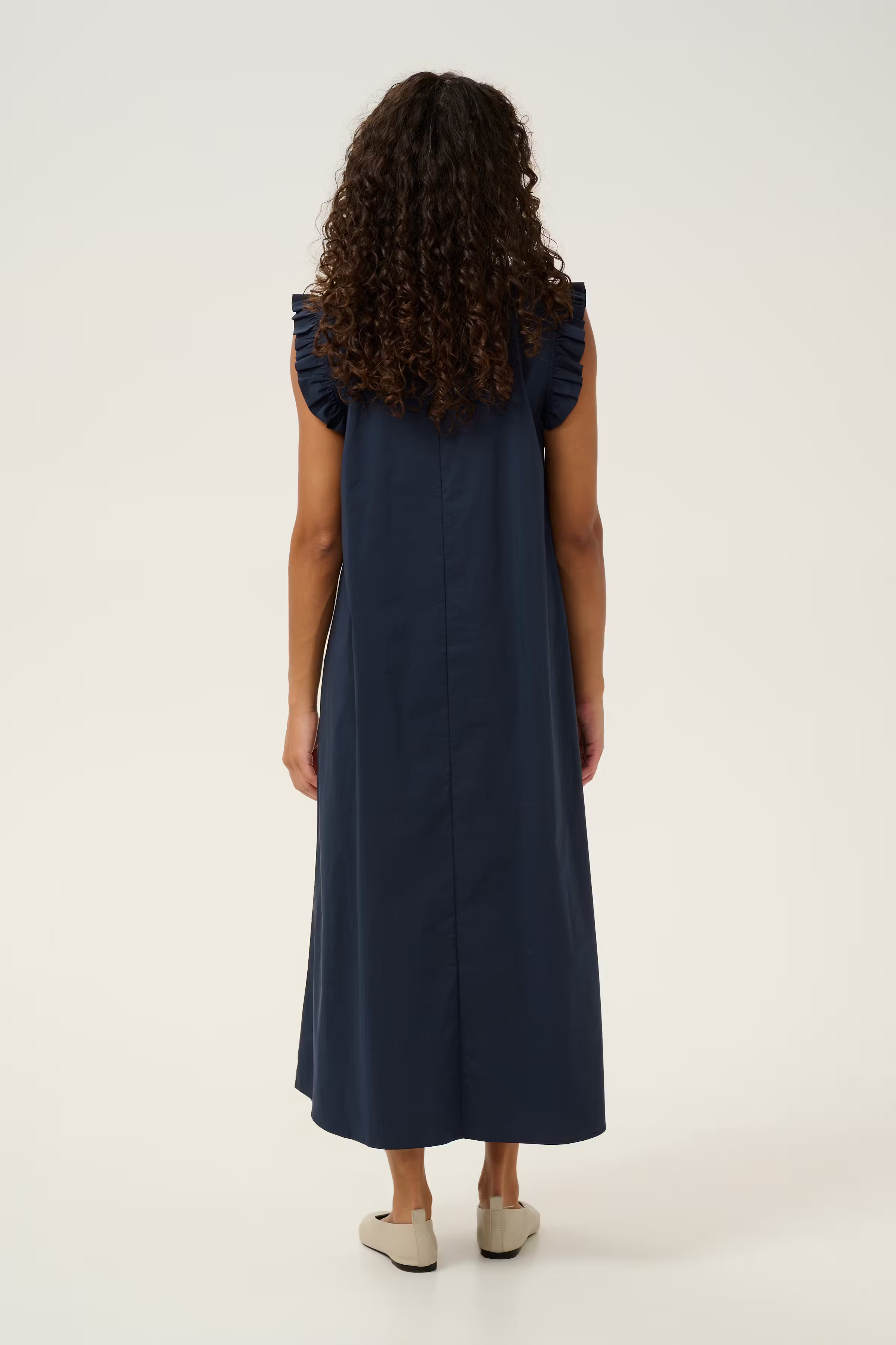 CUberri Kjole LOOKBOOK BACK 50111946-193921