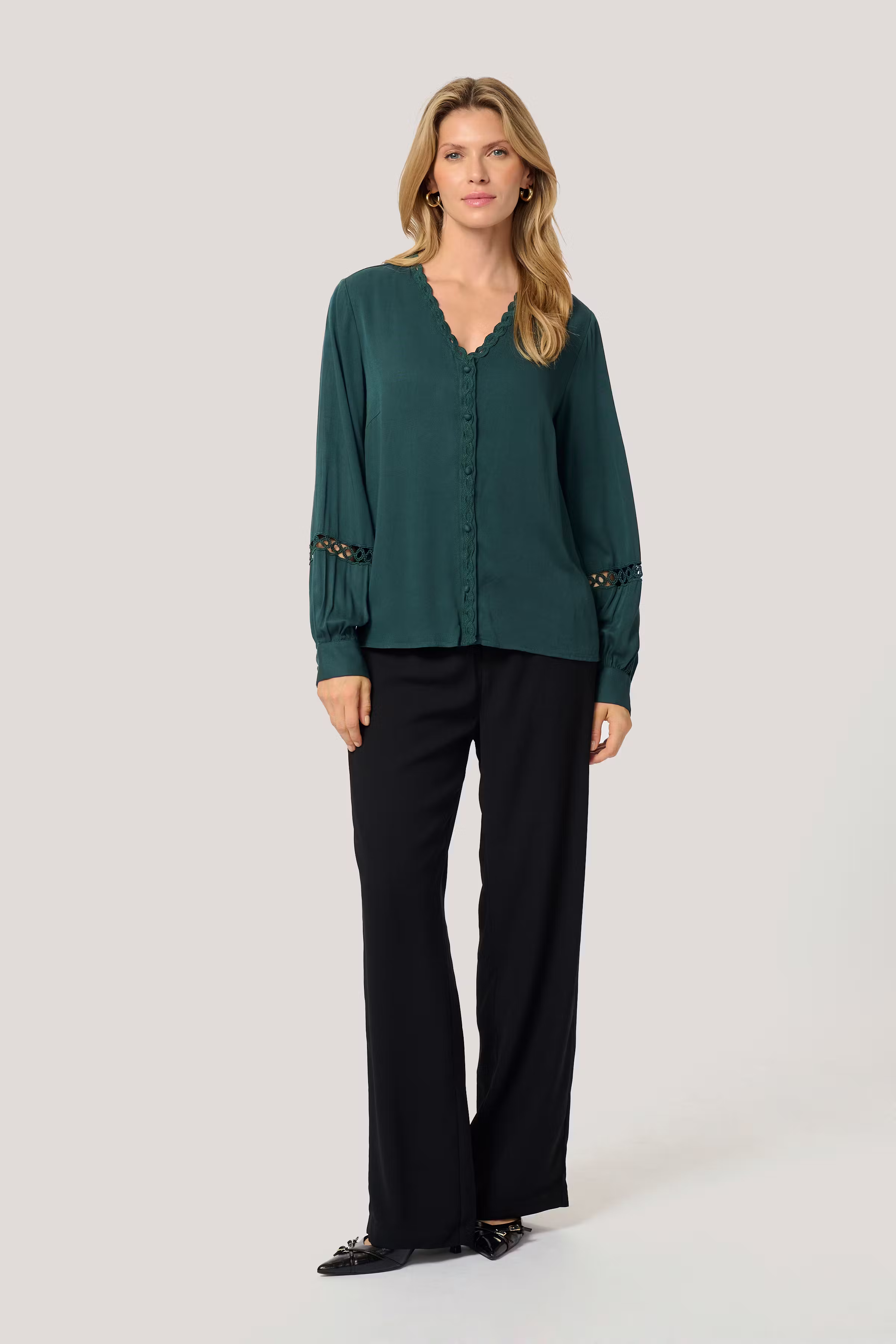 CRResi Bluse LOOKBOOK FRONT 10613736-195320