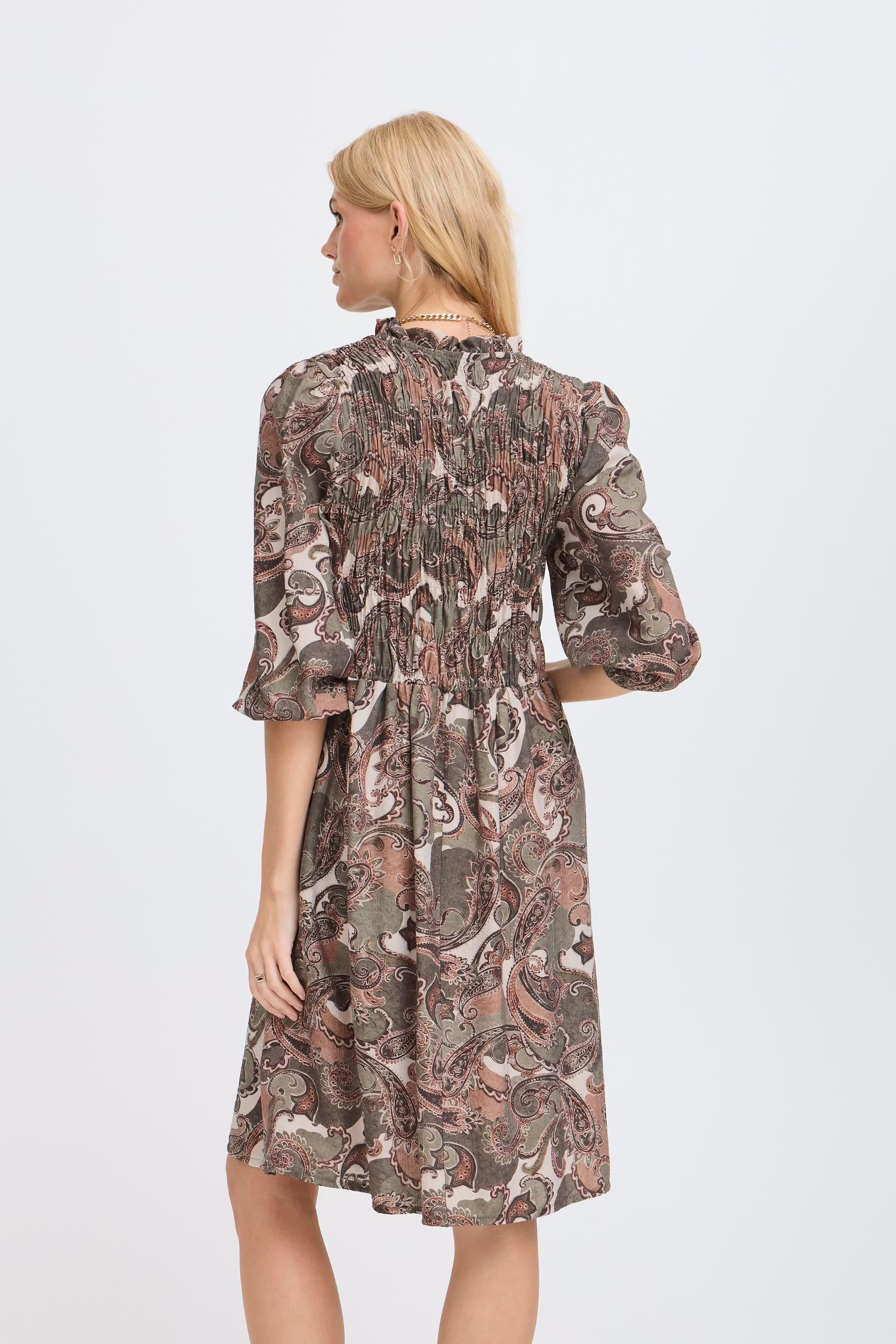 SBGOHAR Kjole LOOKBOOK BACK 22101060-180515