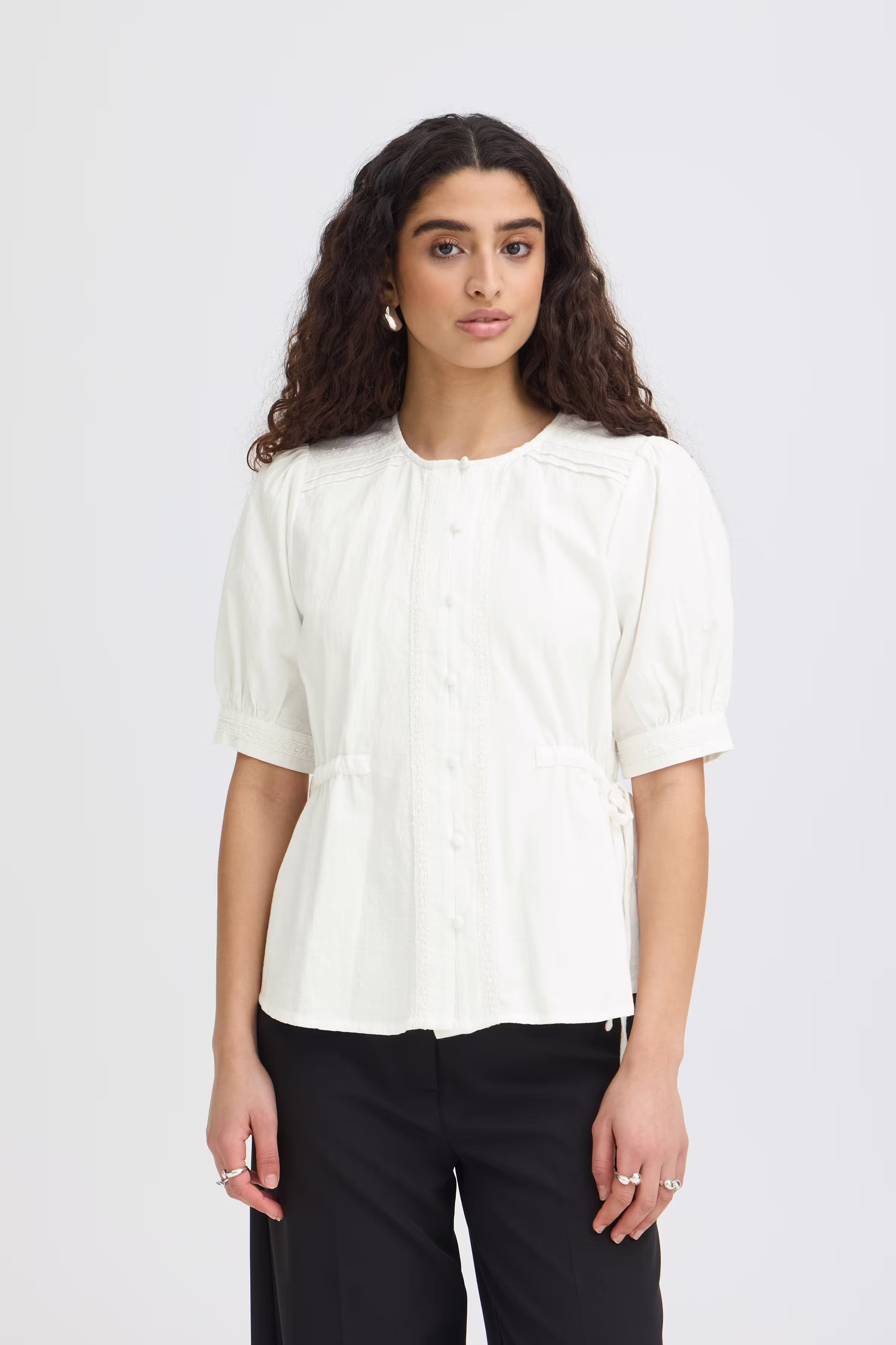 IHGUNDA Skjorte LOOKBOOK FRONT 20125452-114201