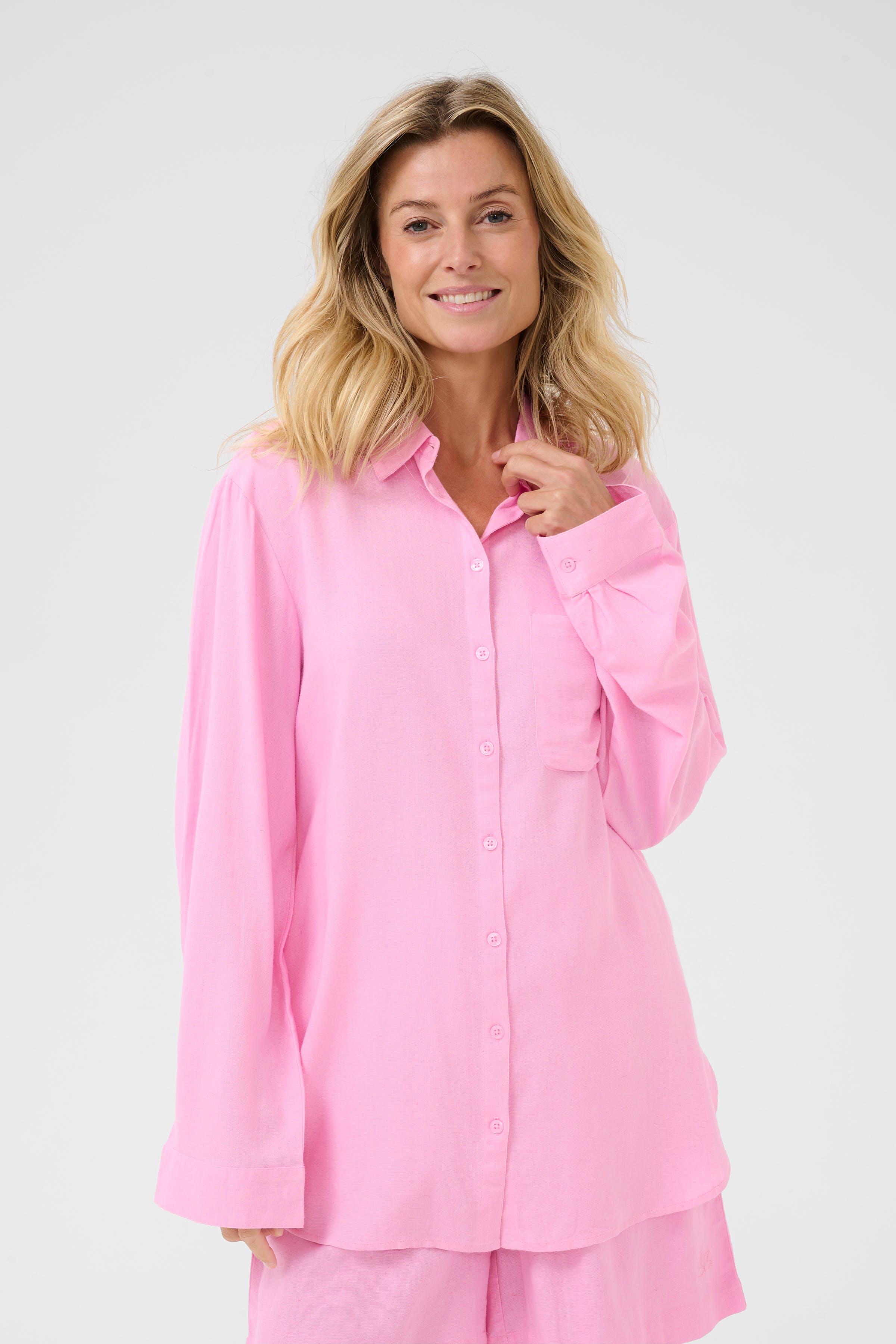 CRVenta Chemise en lin LOOKBOOK FRONT 10613598-152215