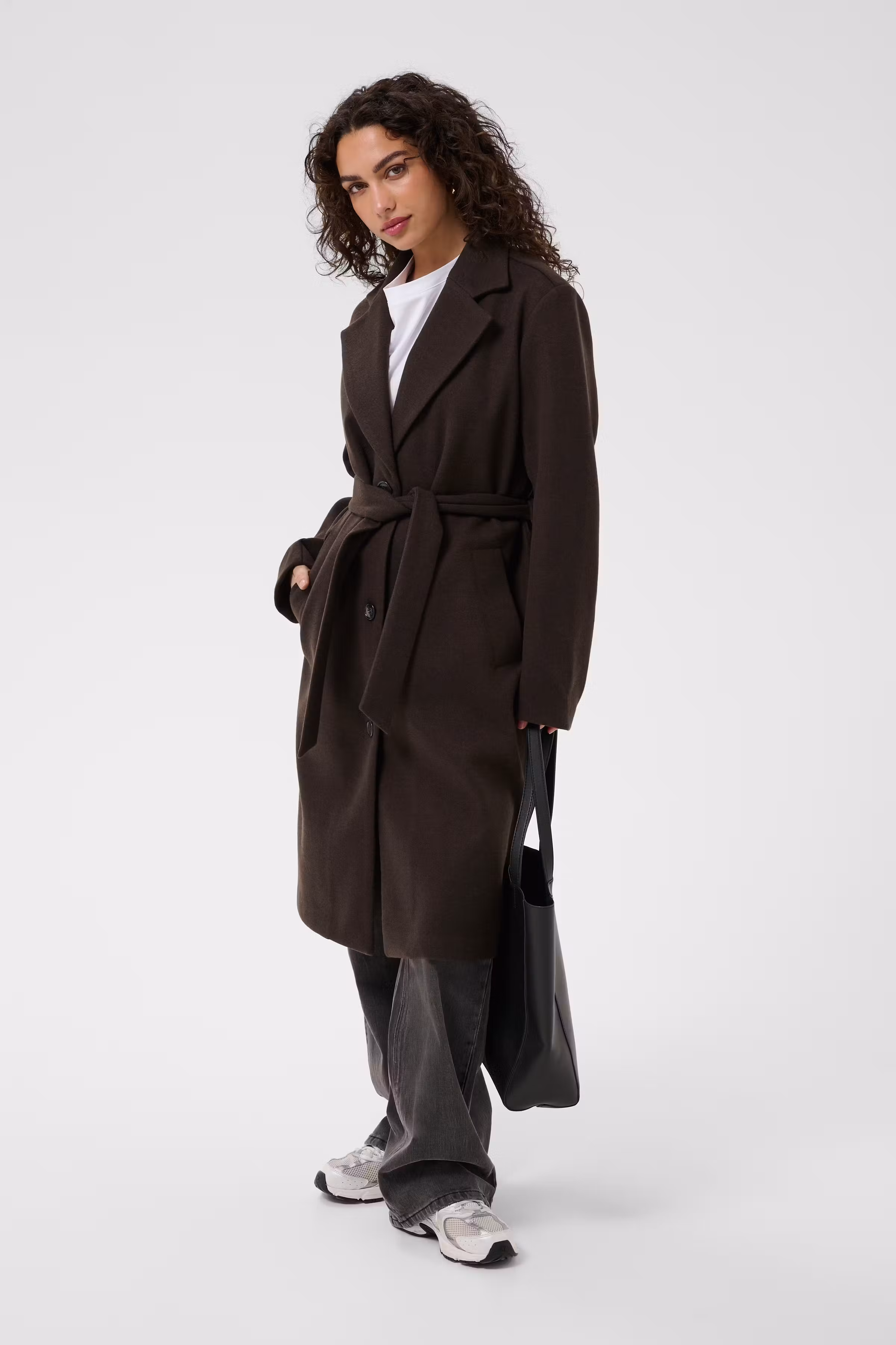 KAsaturn Frakke LOOKBOOK FRONT 10511086-190915