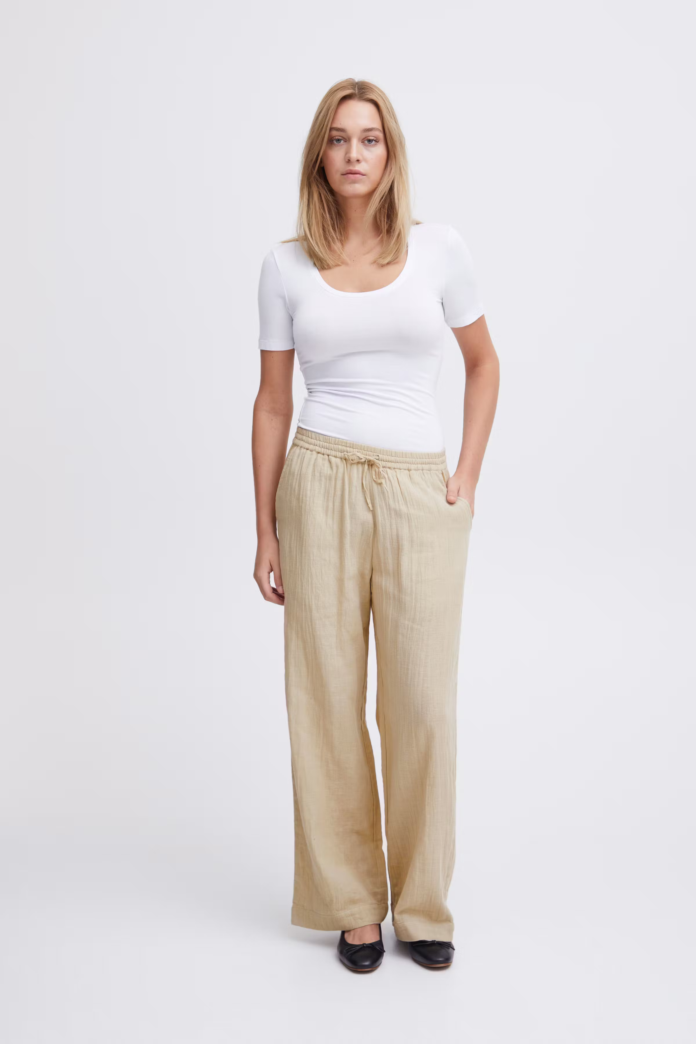 IAFOXA Trousers LOOKBOOK FRONT 20121644-151308