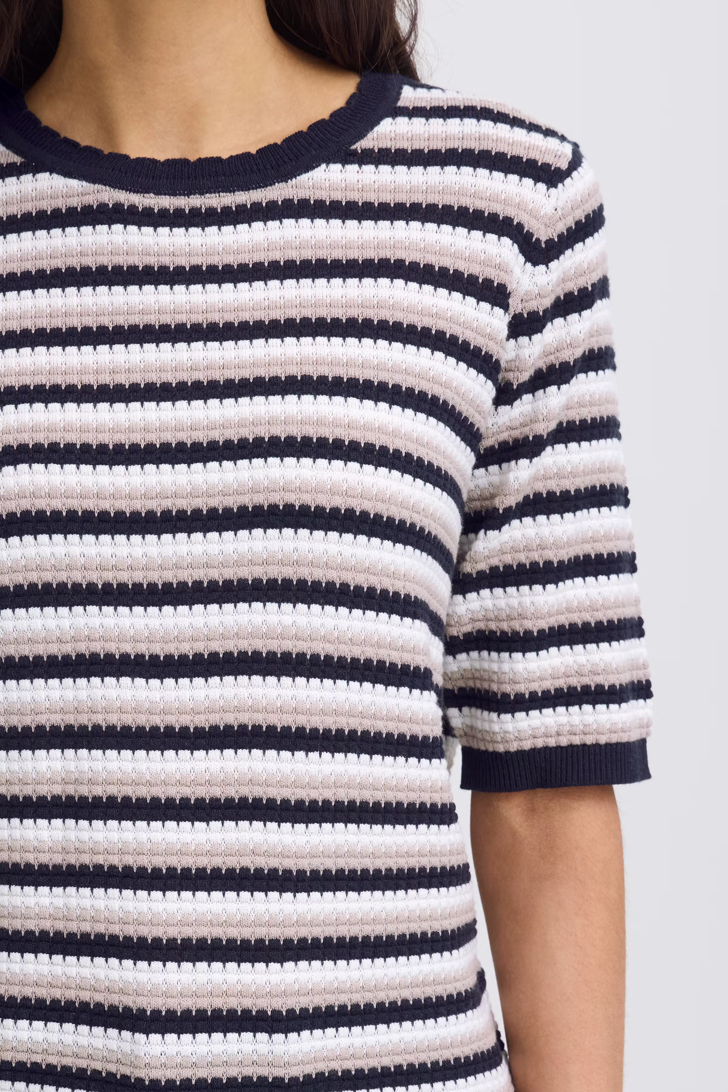 FRCAIA Pullover LOOKBOOK DETAIL 20618022-900010266