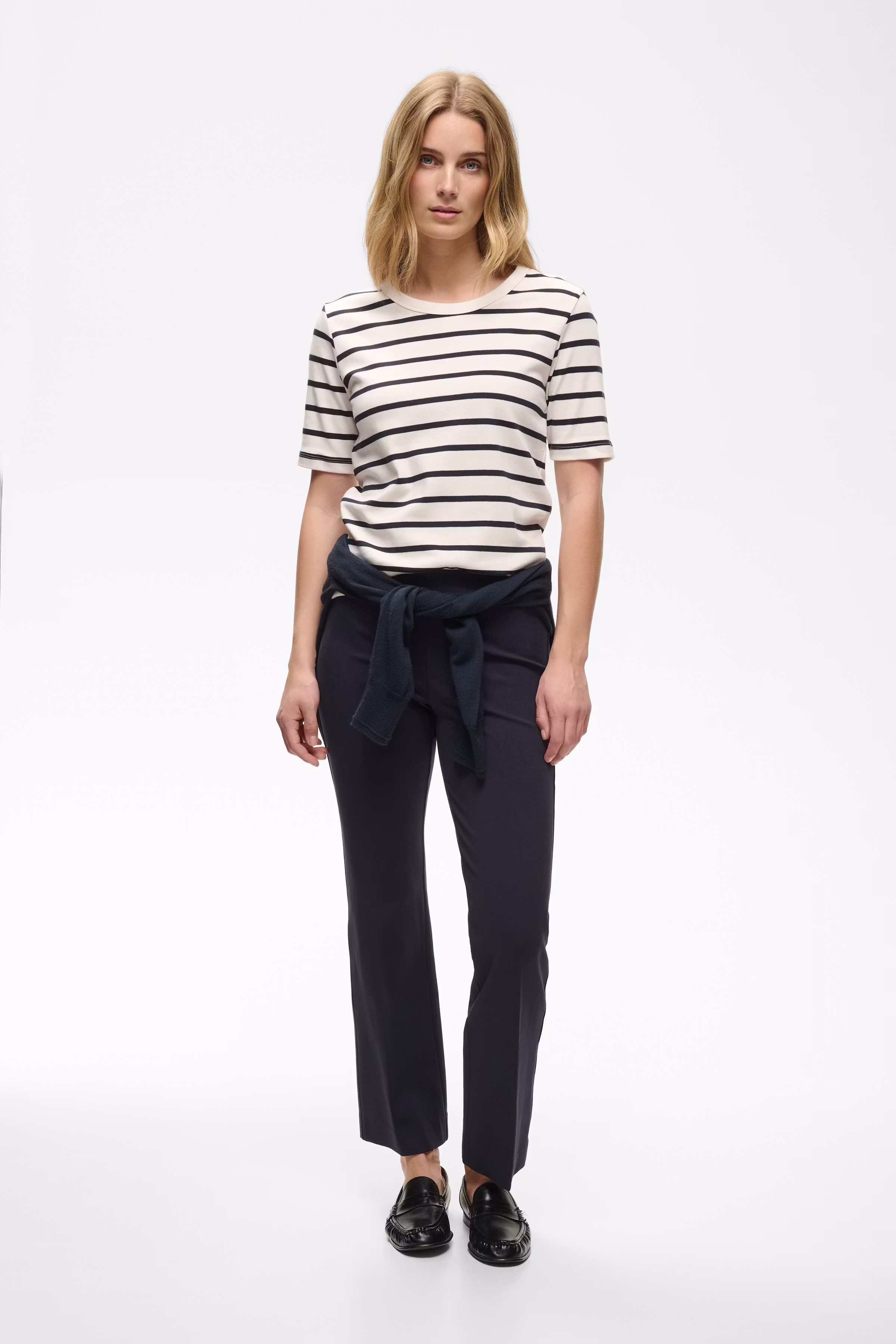 RatanaPW T-shirt LOOKBOOK FRONT 30309870-303998