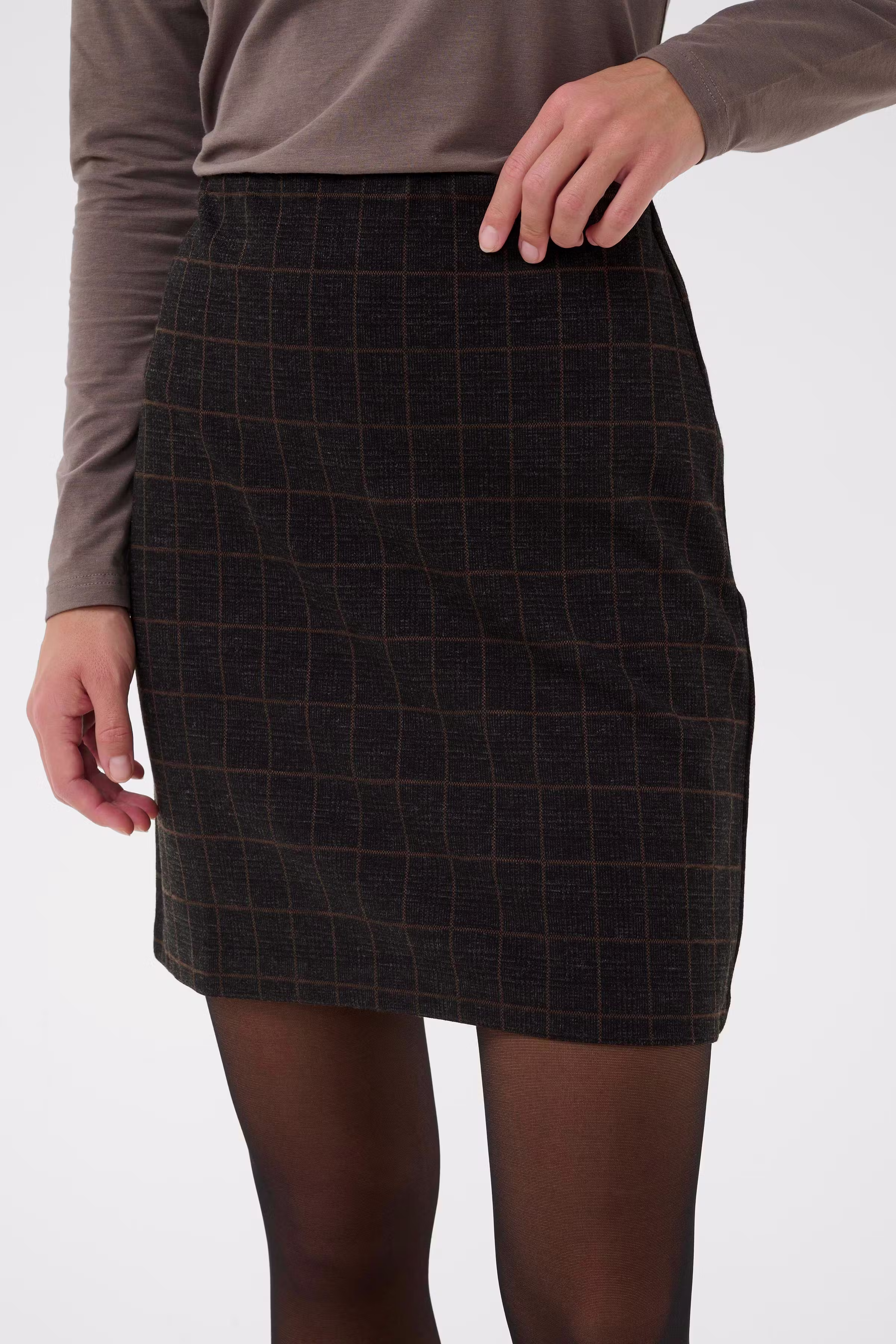 CorinnePW Skirt LOOKBOOK DETAIL 30308005-303193