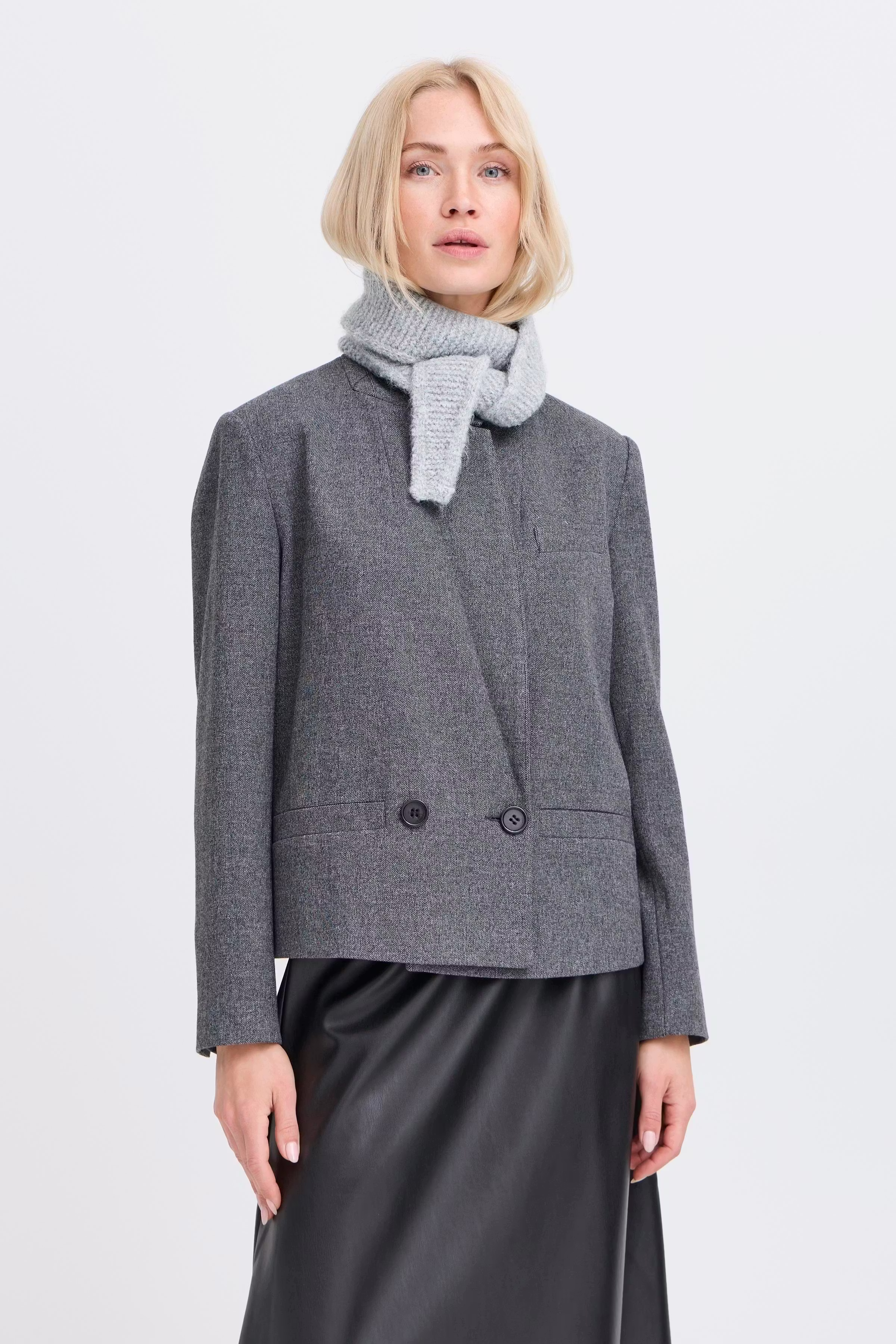 BAVALMA Skjerf LOOKBOOK FRONT 20815477-200454