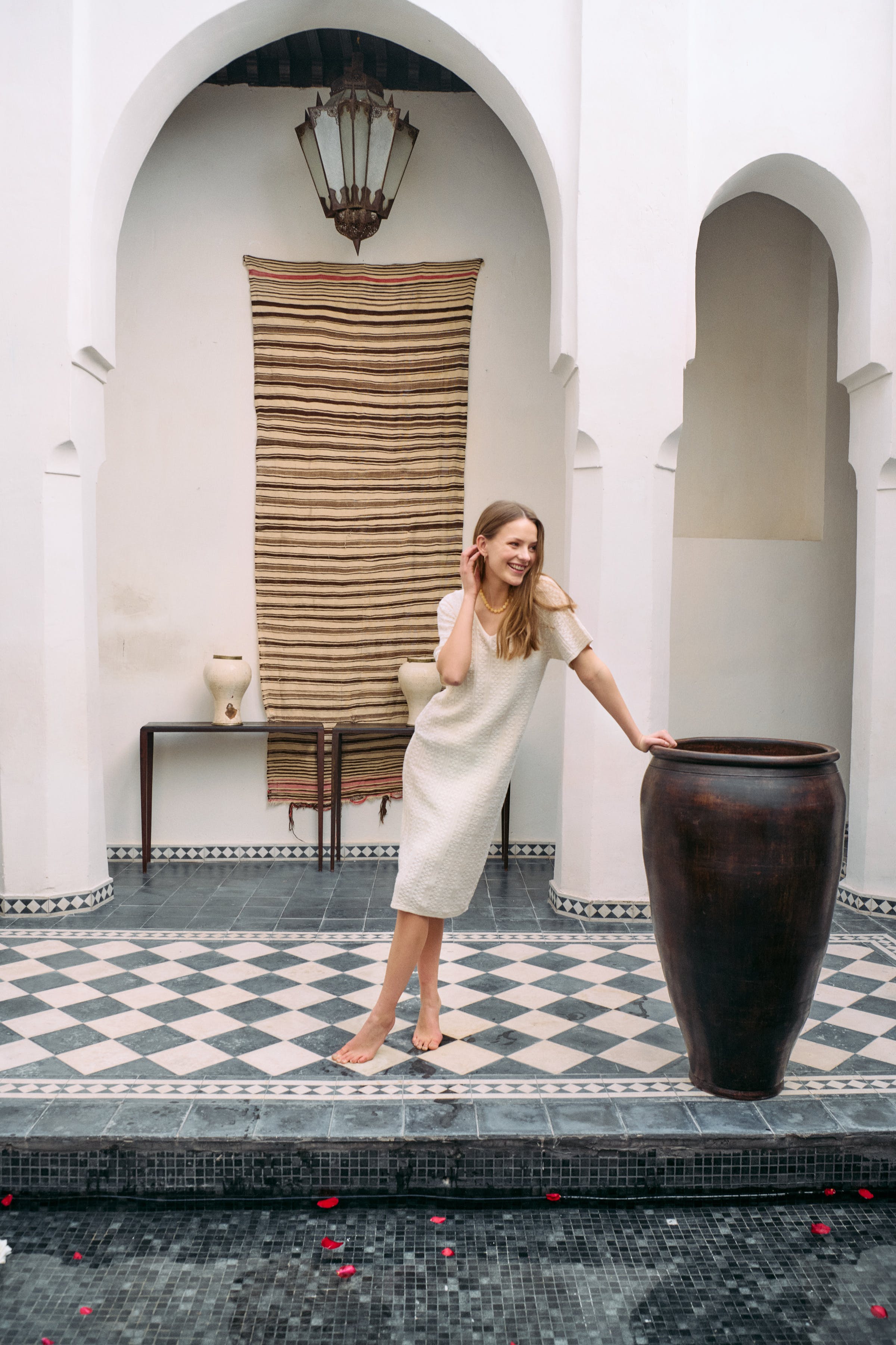 DanikaSZ Kleid LOCATION NONE 30513557-110605