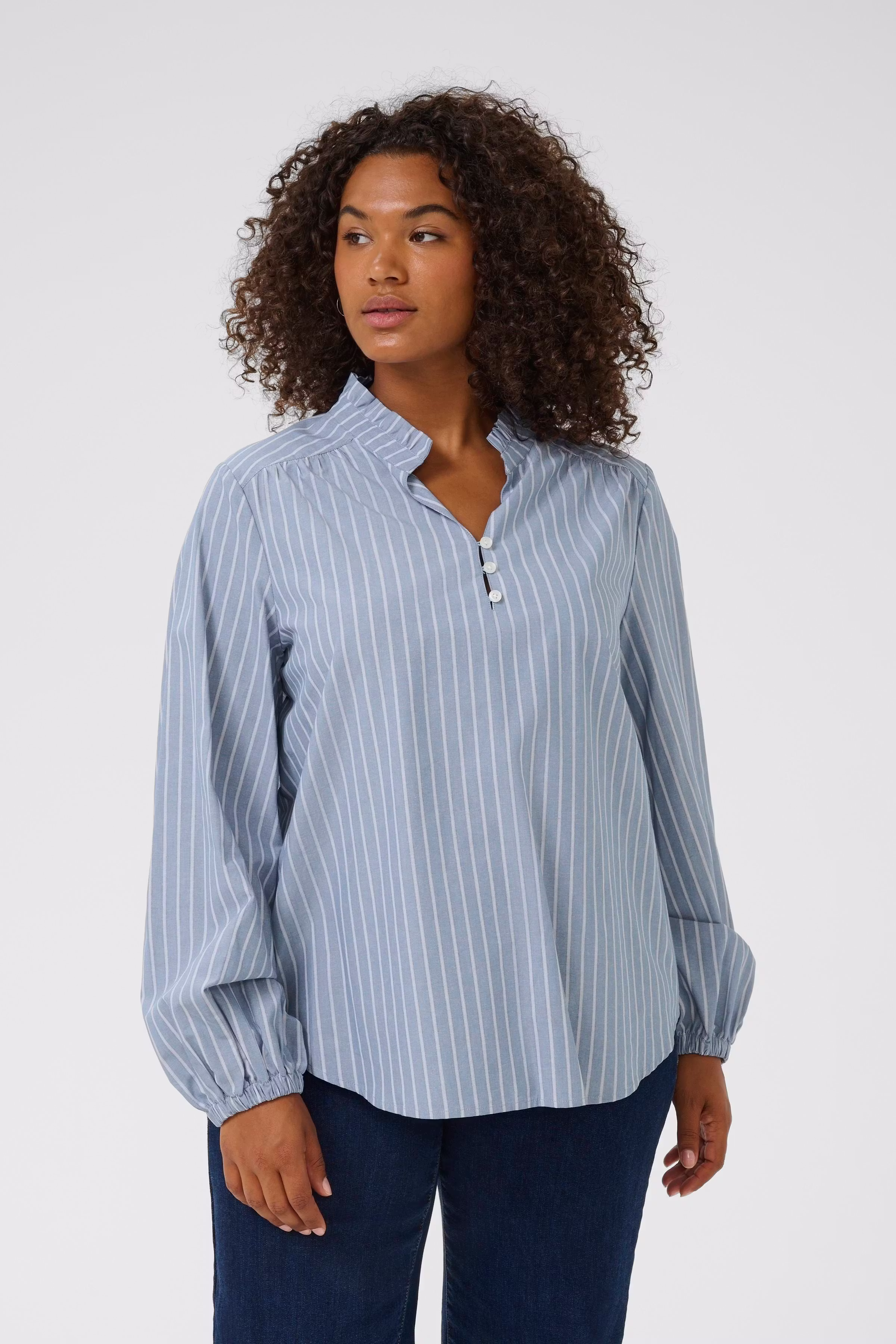 KCmelina Bluse LOOKBOOK FRONT 10583625-108274