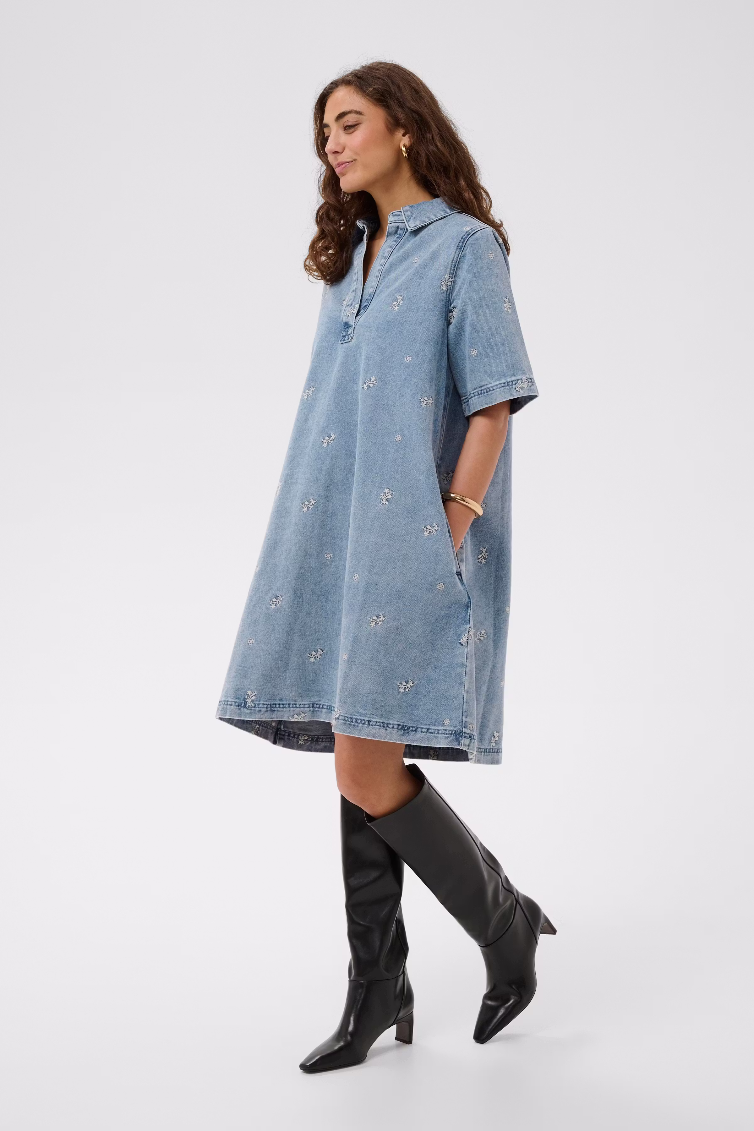CUaltar Kjole LOOKBOOK FRONT 50113009-109457