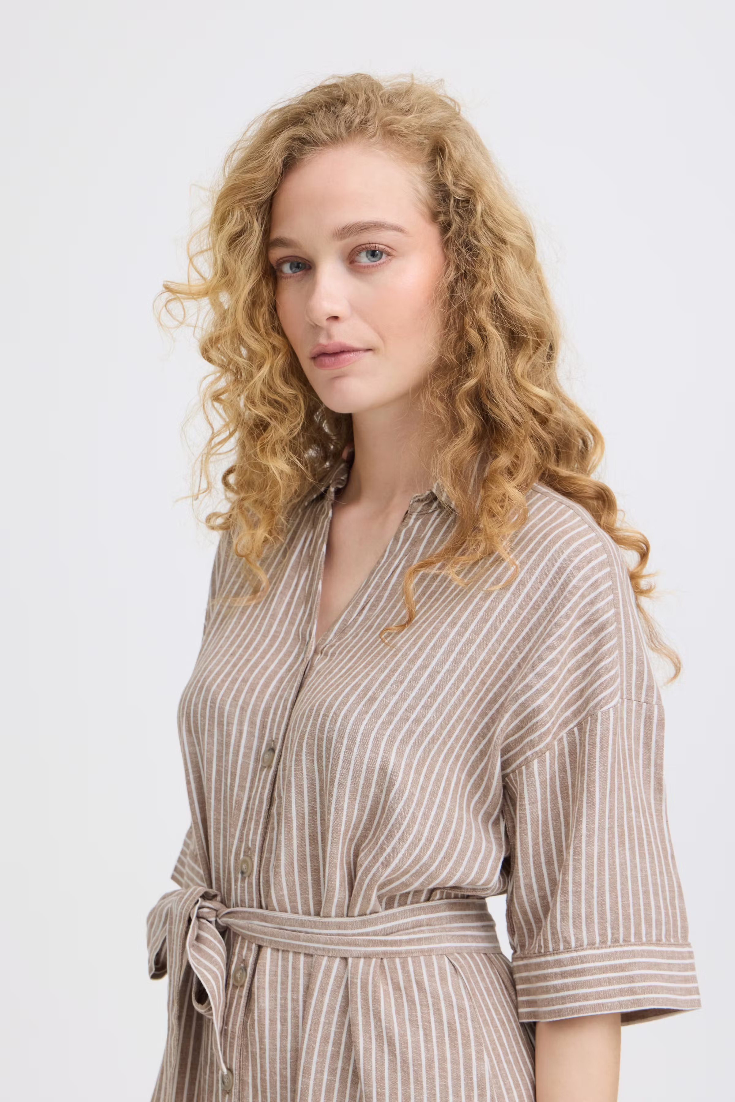 BYFALAKKA Kjole LOOKBOOK DETAIL 20818827-900006870