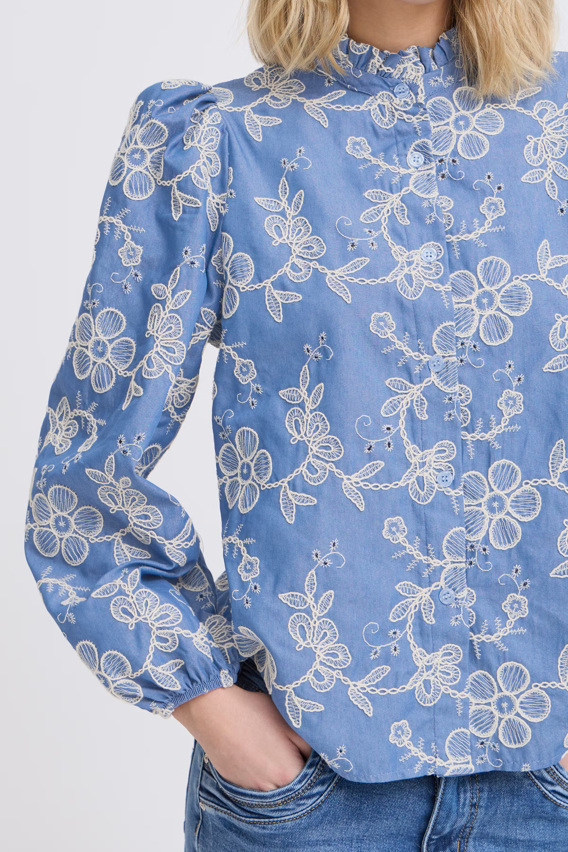 SBGITTA Bluse LOOKBOOK DETAIL 22100907-203403