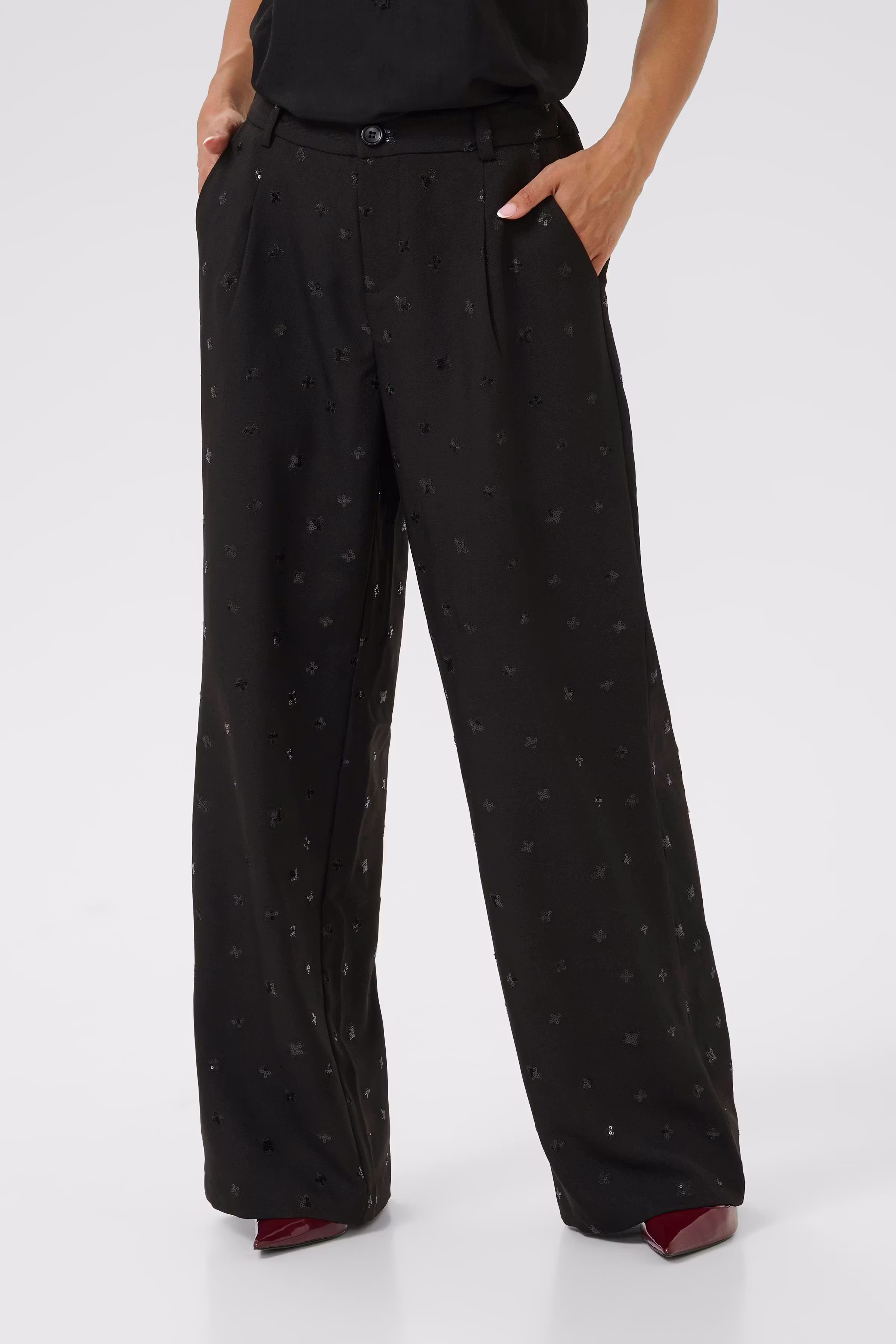 CRLona Broek LOOKBOOK FRONT 10614373-100120