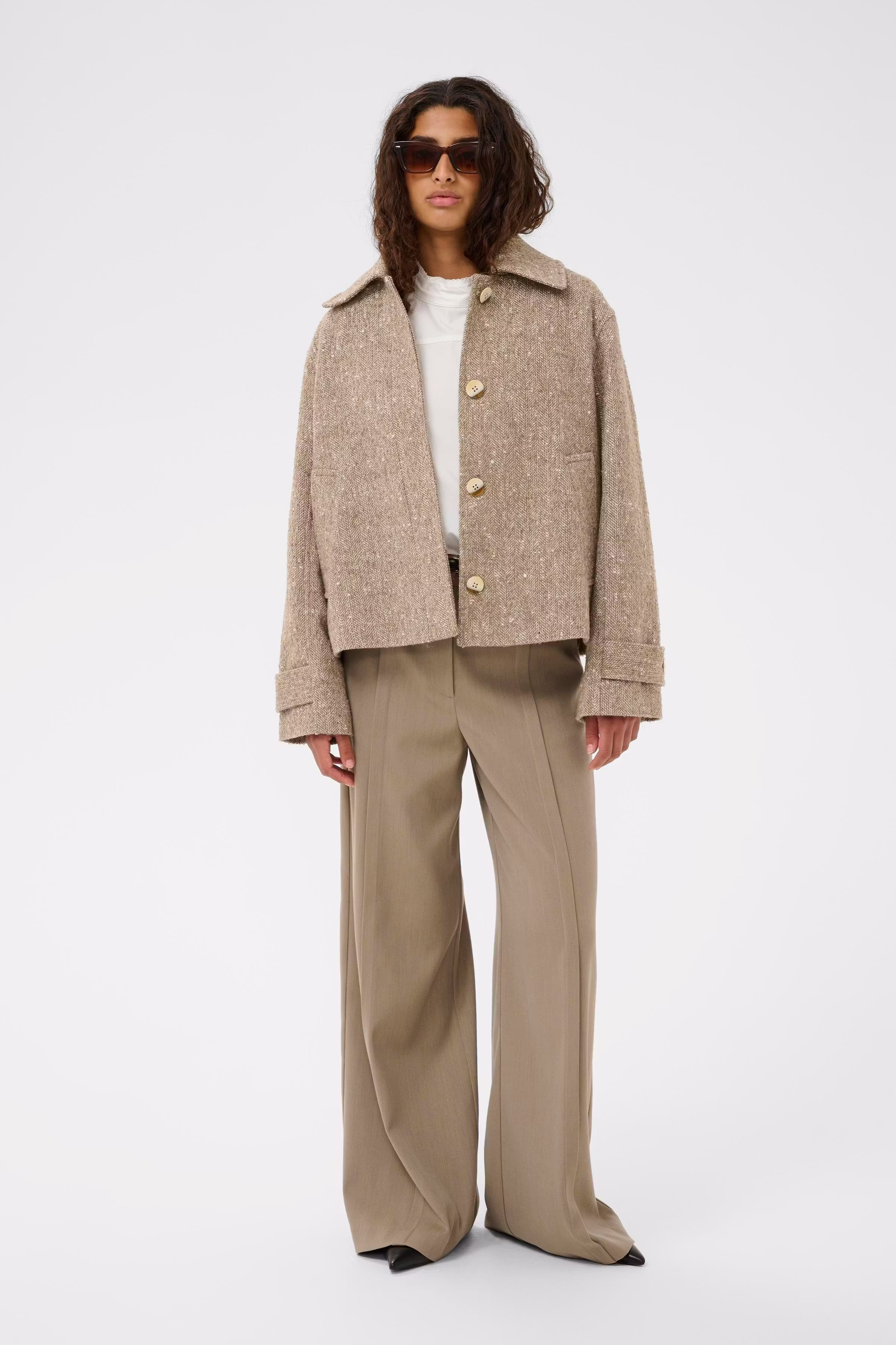 SLOleia Outerwear LOOKBOOK FRONT 30408825-304375