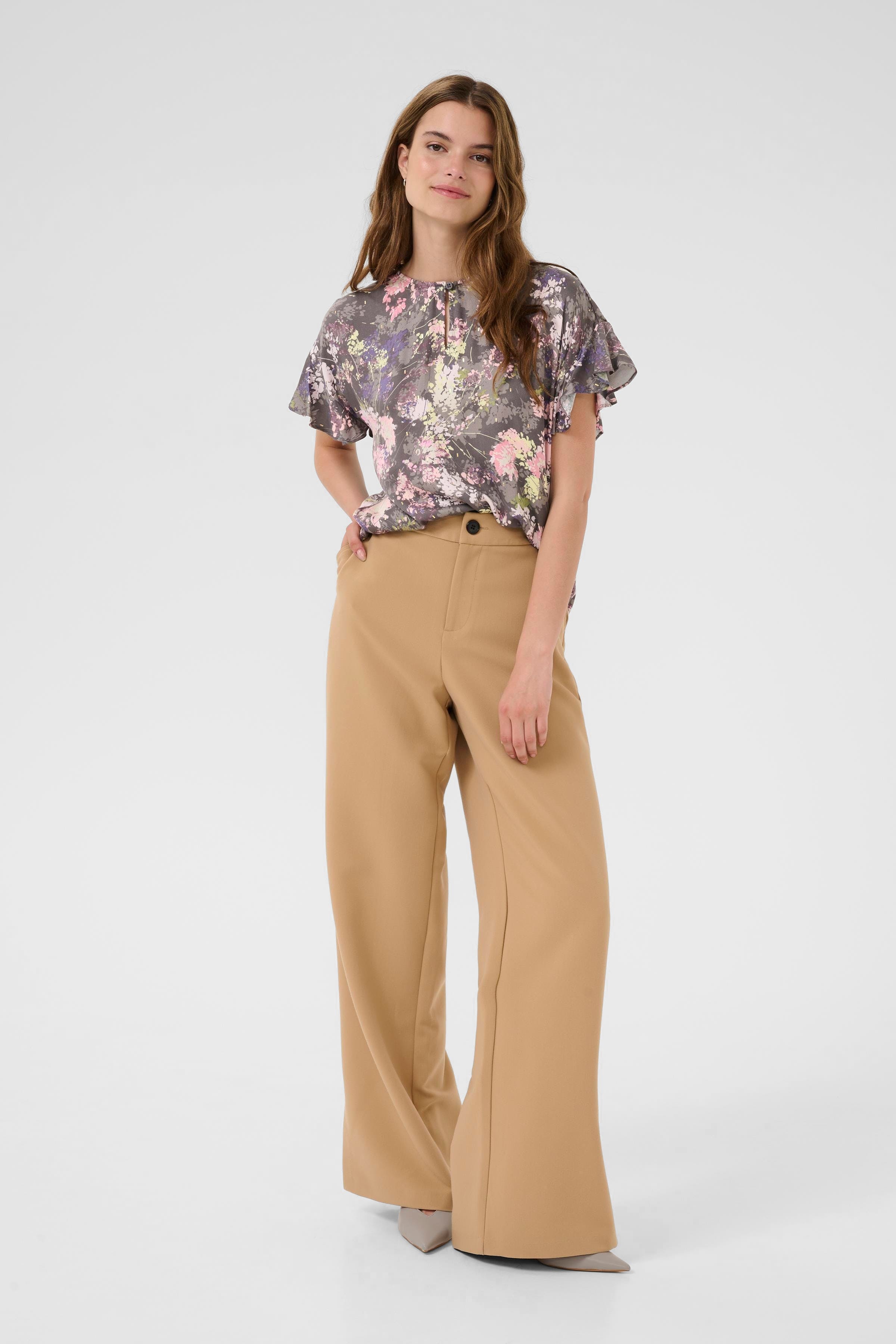 CUmadi Blouse LOOKBOOK FRONT 50112056-107915