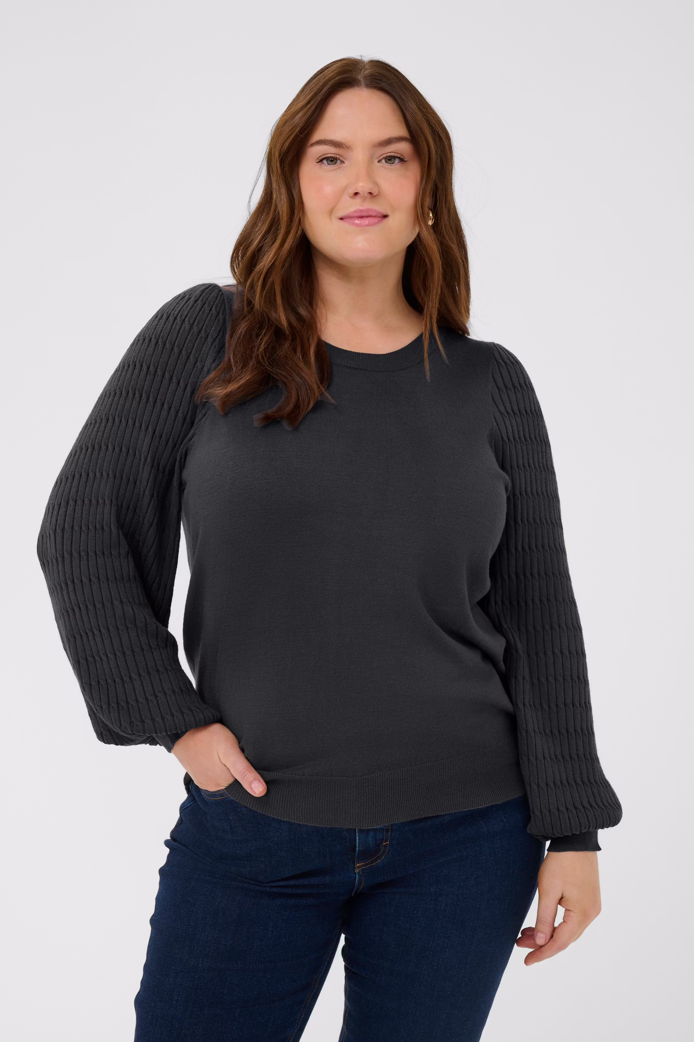 KClini Pullover LOOKBOOK FRONT 10582598-190205