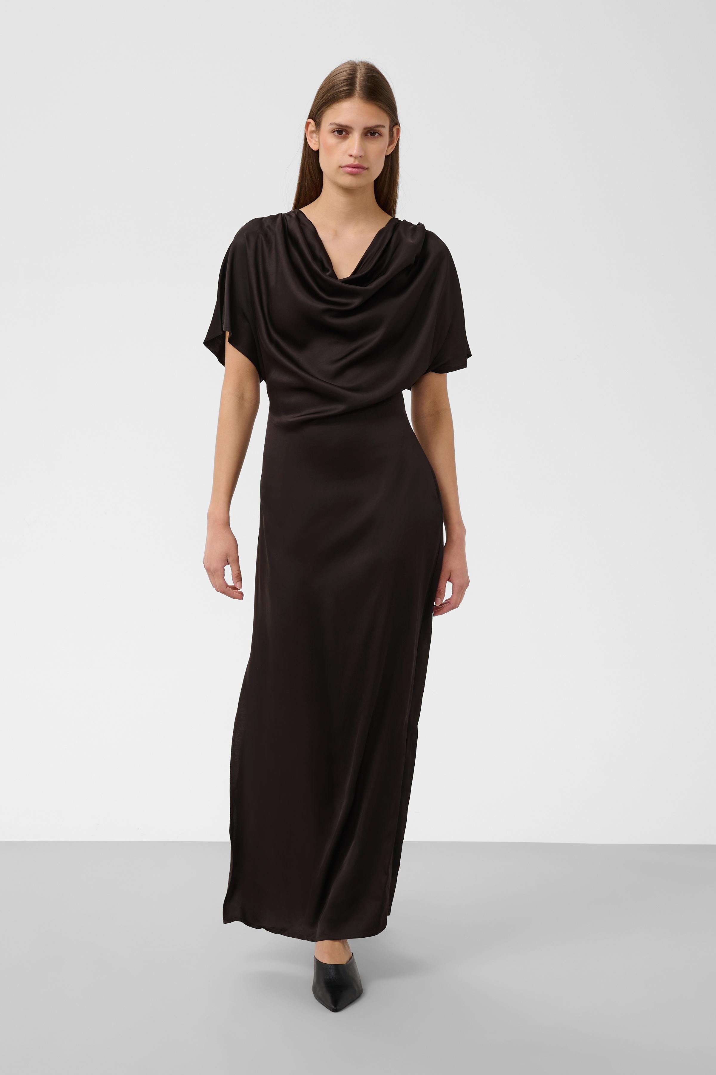 SLEvilia Kjole LOOKBOOK FRONT 30409157-191018